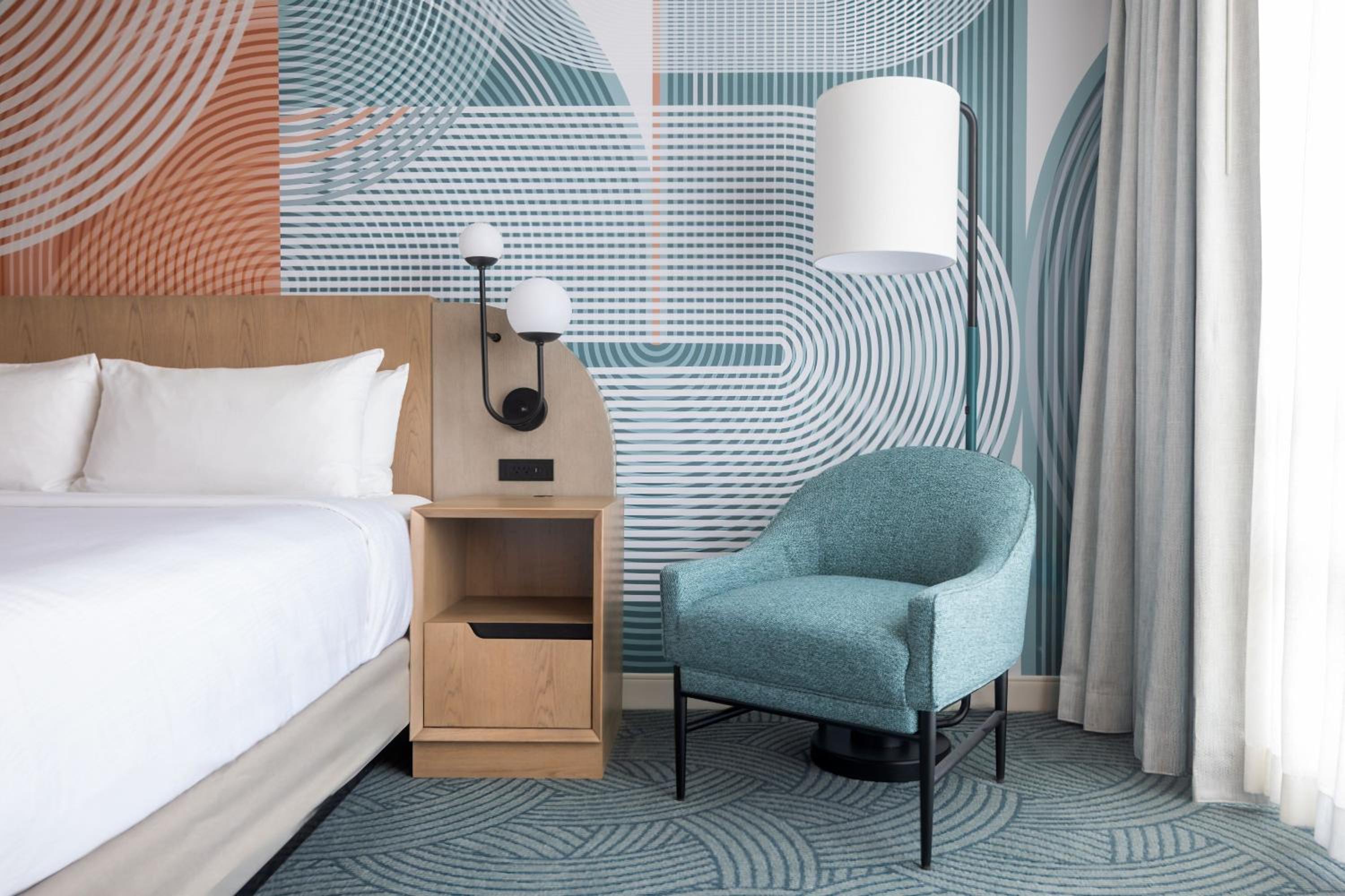 Standard King Room with Roll-in Shower - Mobility Accessible