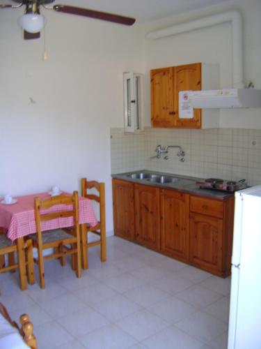 Apartment with Sea and Mountain View (4 Adults) - Photo 10