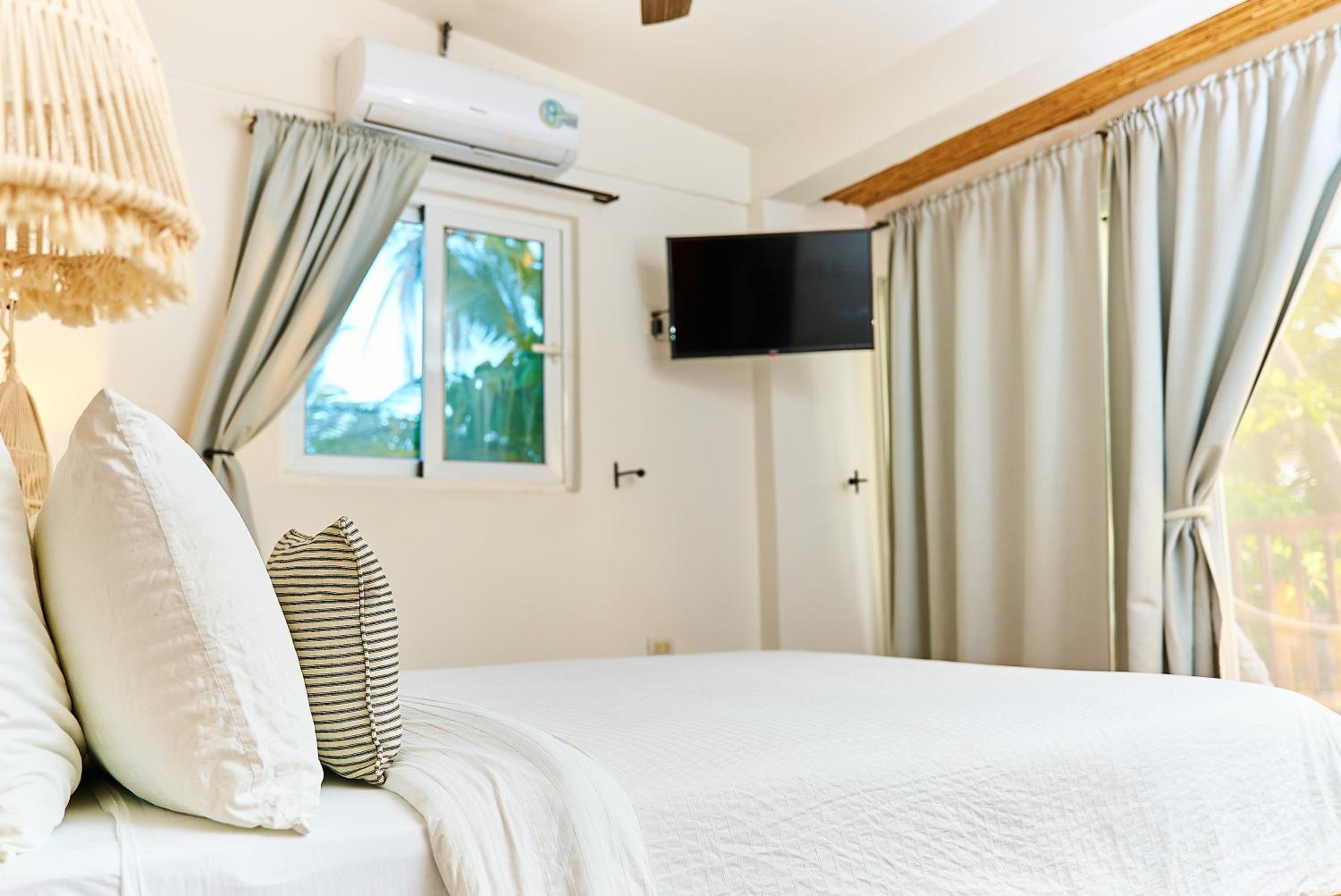 Double Room with Sea View photo 1