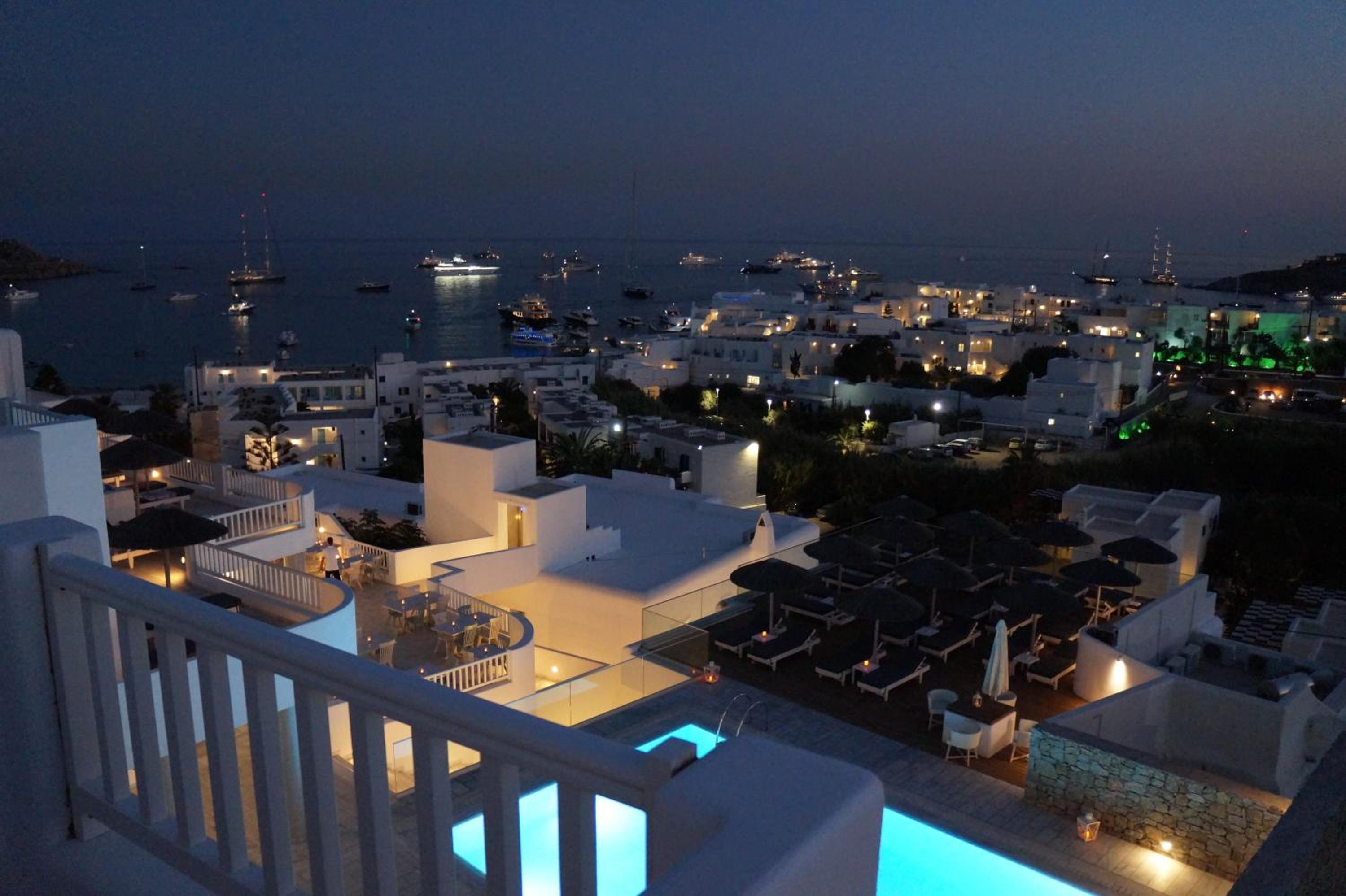 Deluxe Double or Twin Room with Sea View - Photo 13