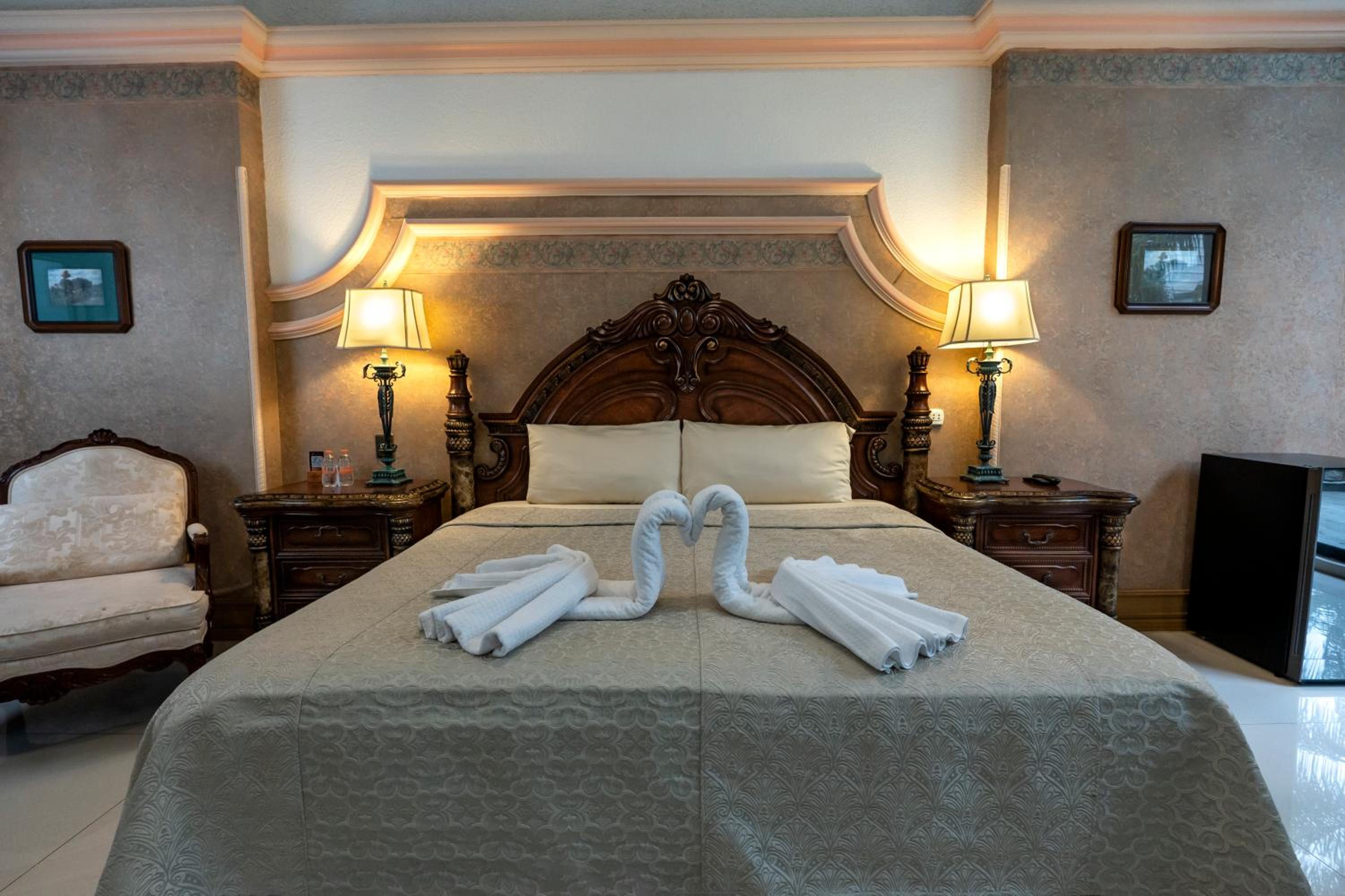 Deluxe Queen Room photo 3