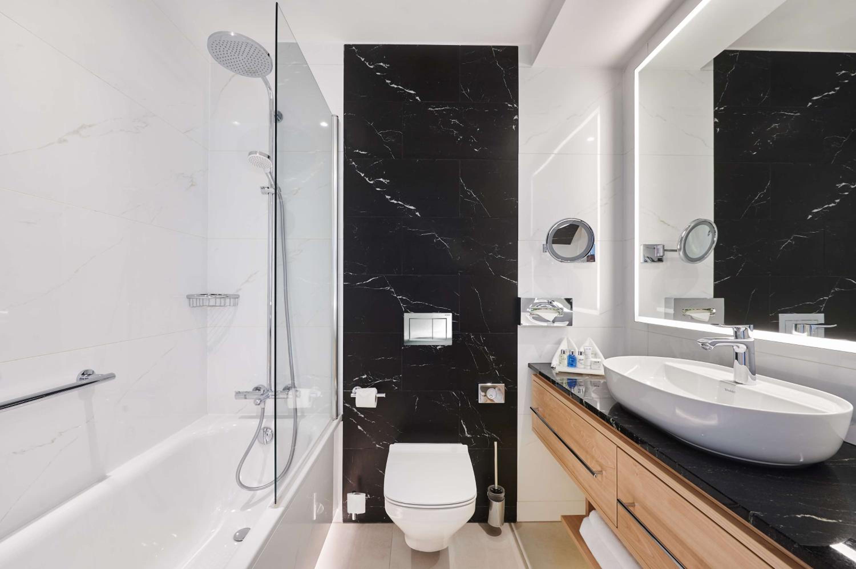 Superior Room - High Floor - Photo 5