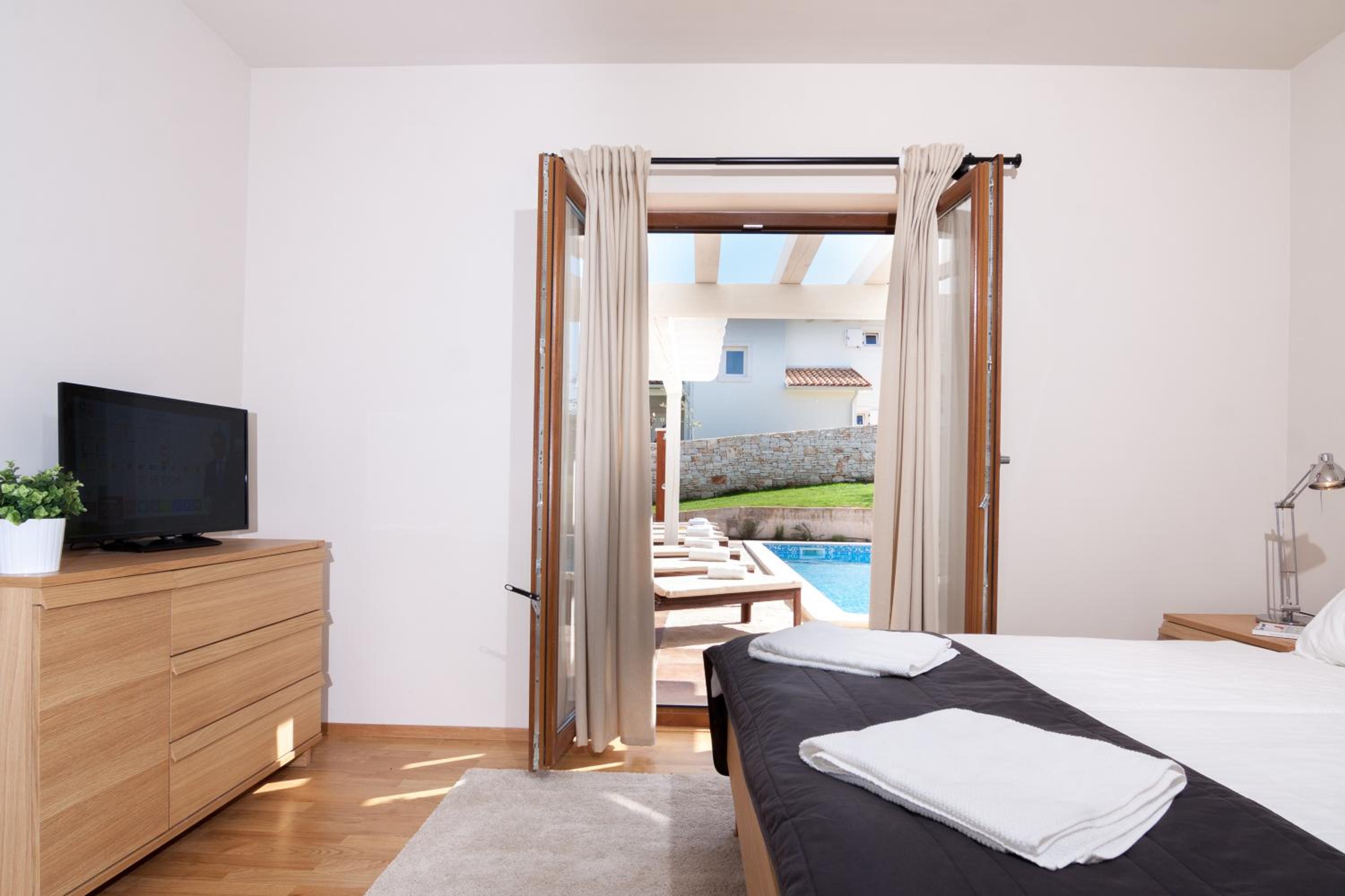 Villa 4 Chambres avec Piscine et Sauna Privés