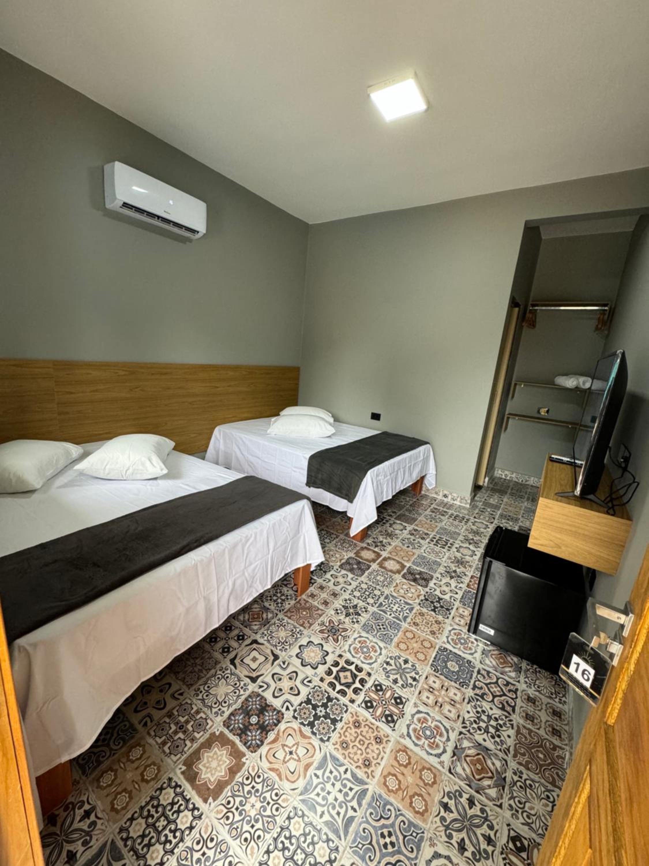Quadruple Room photo 2