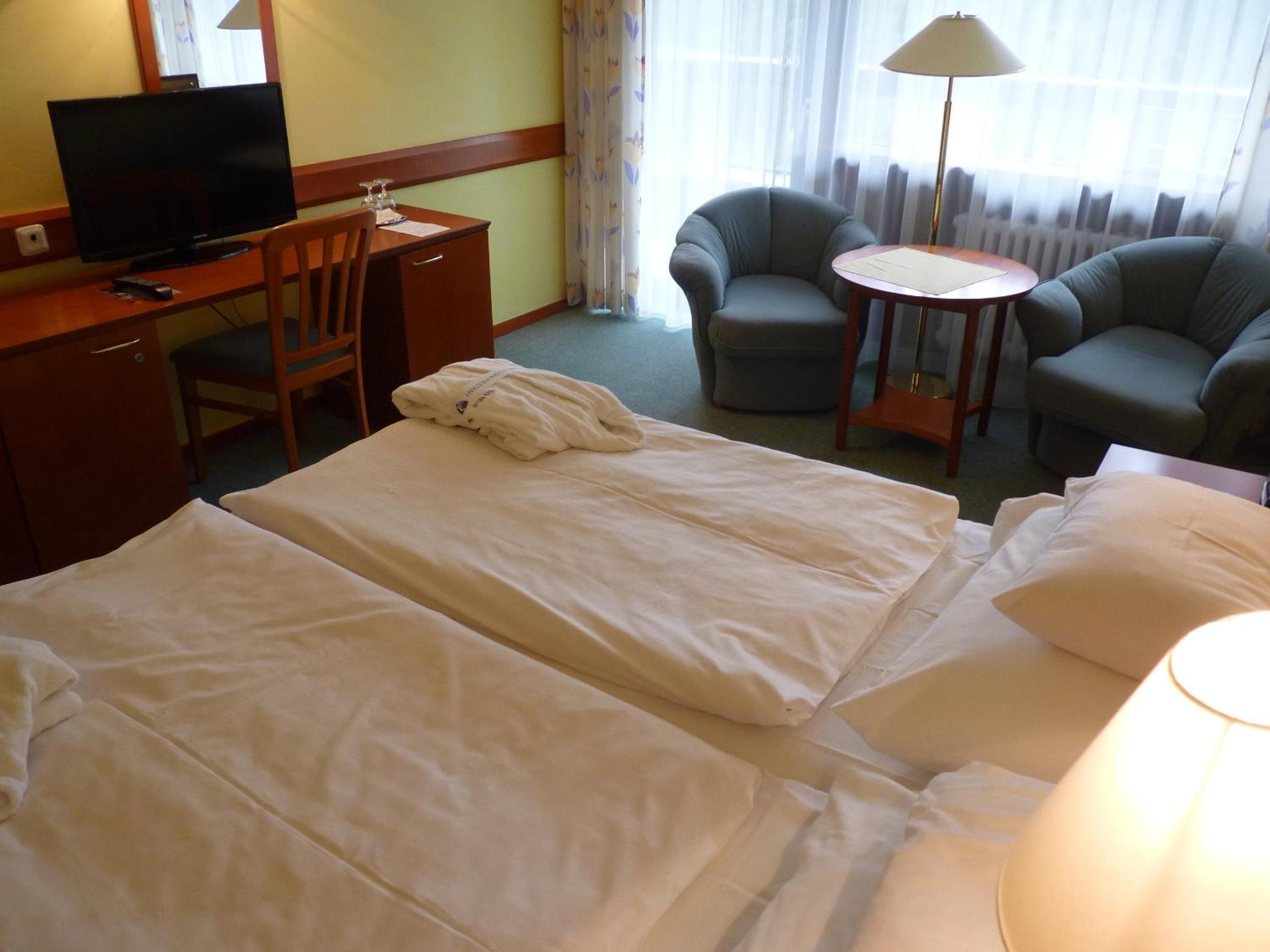Comfort Room with Wellness Access - Photo 5