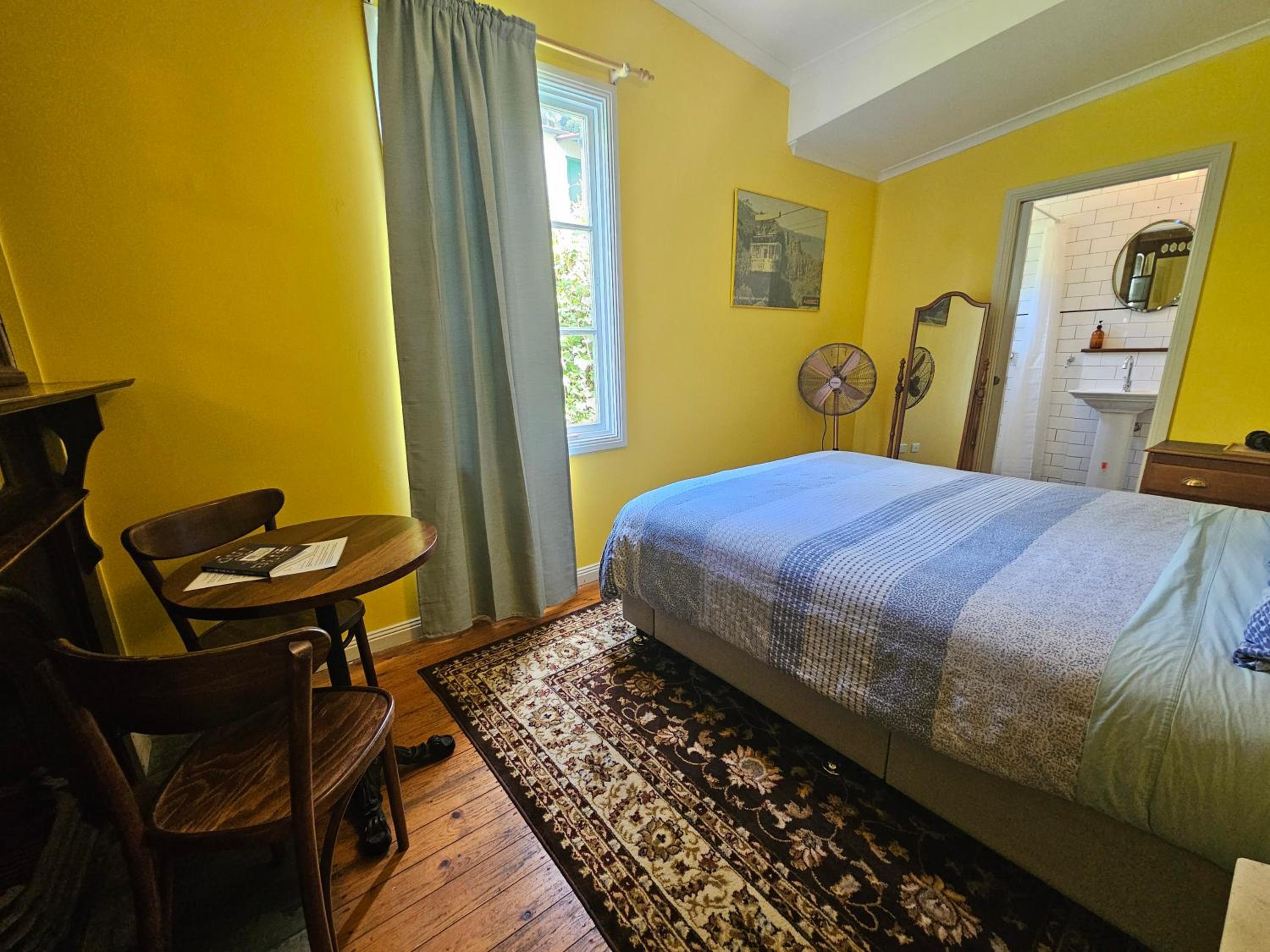 Deluxe Queen Room photo 2