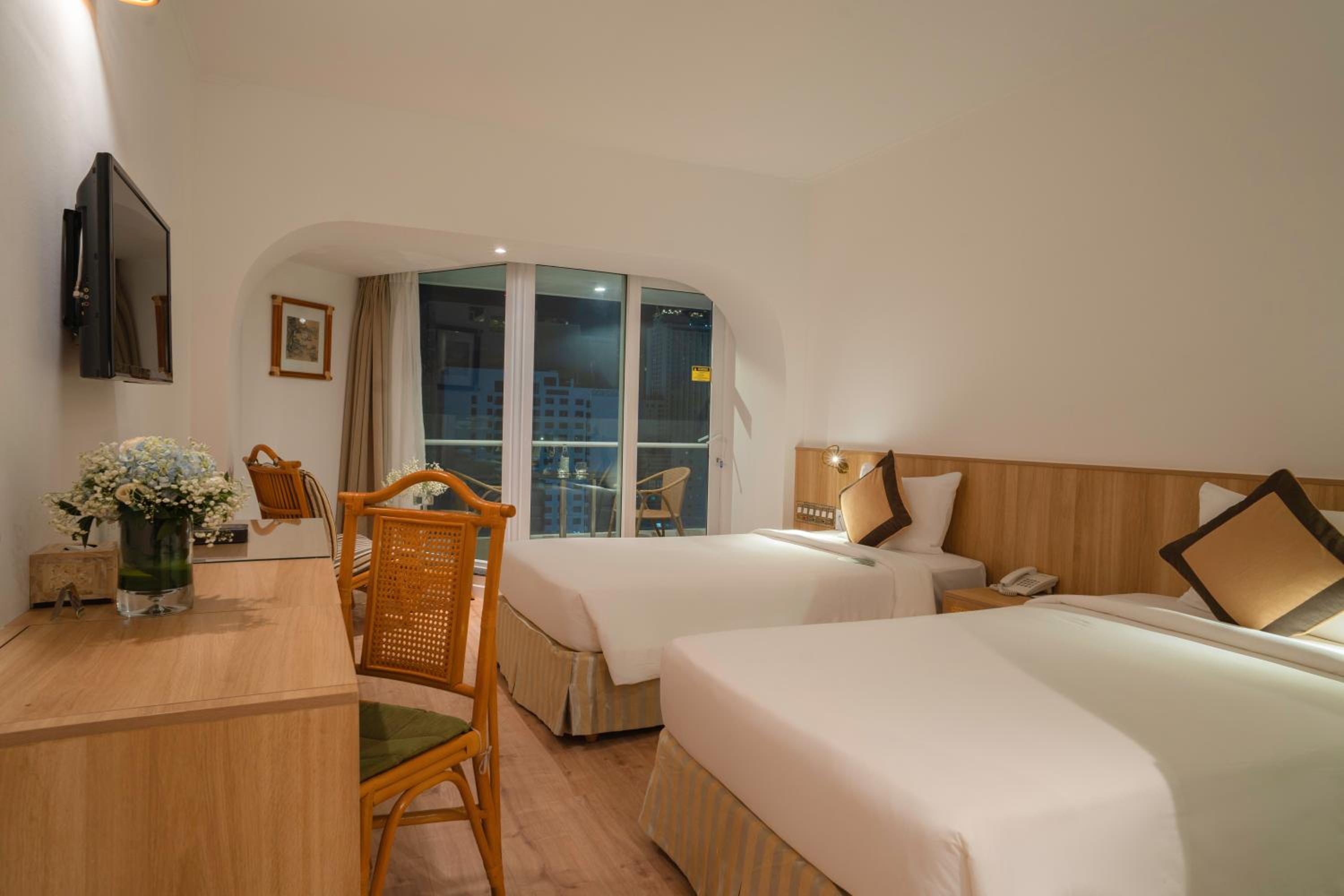 Deluxe Partial Sea View With Balcony photo 1