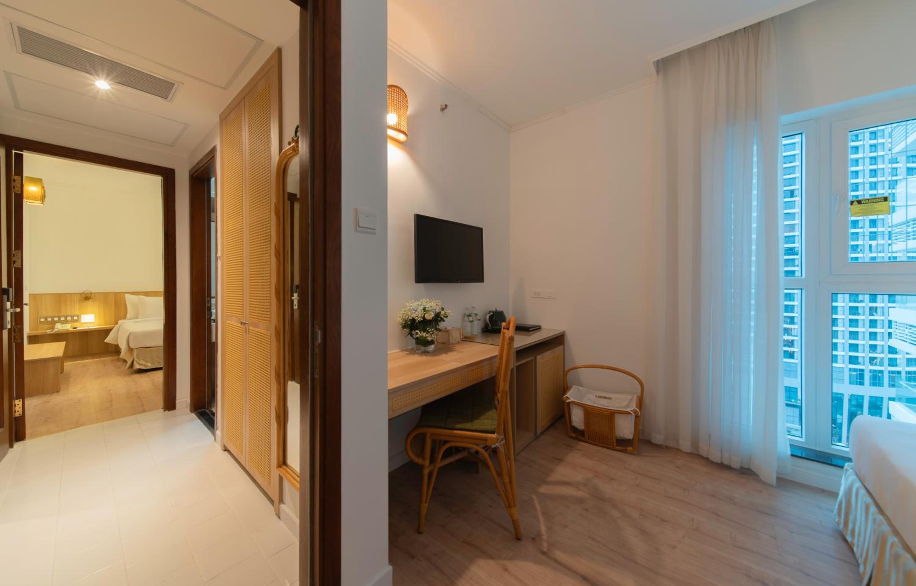Deluxe Family Room with Sea View photo 3
