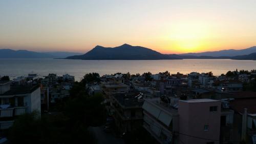 Apartment with Sea and Mountain View (4 Adults) - Photo 14