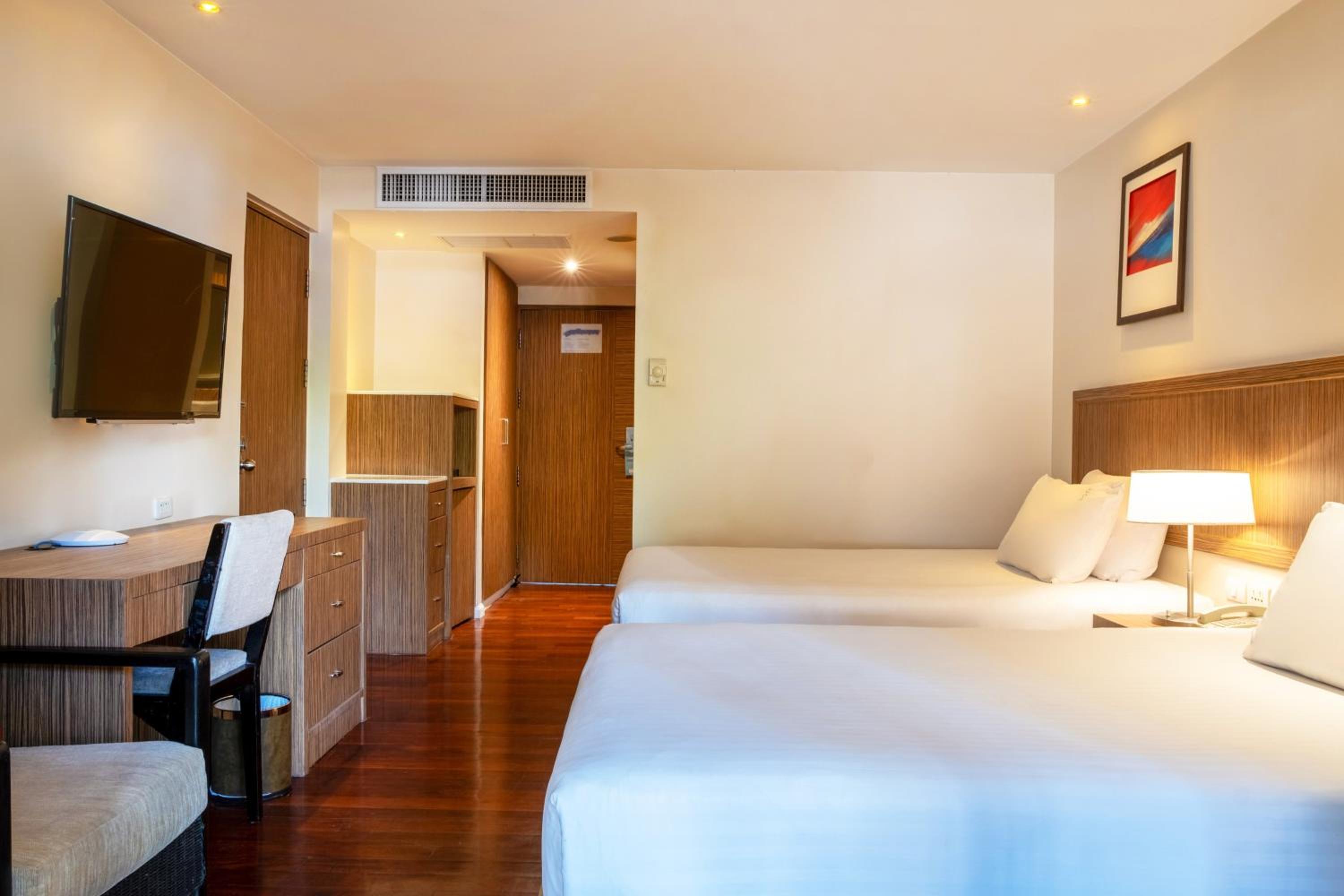 Standard Twin Room photo 2