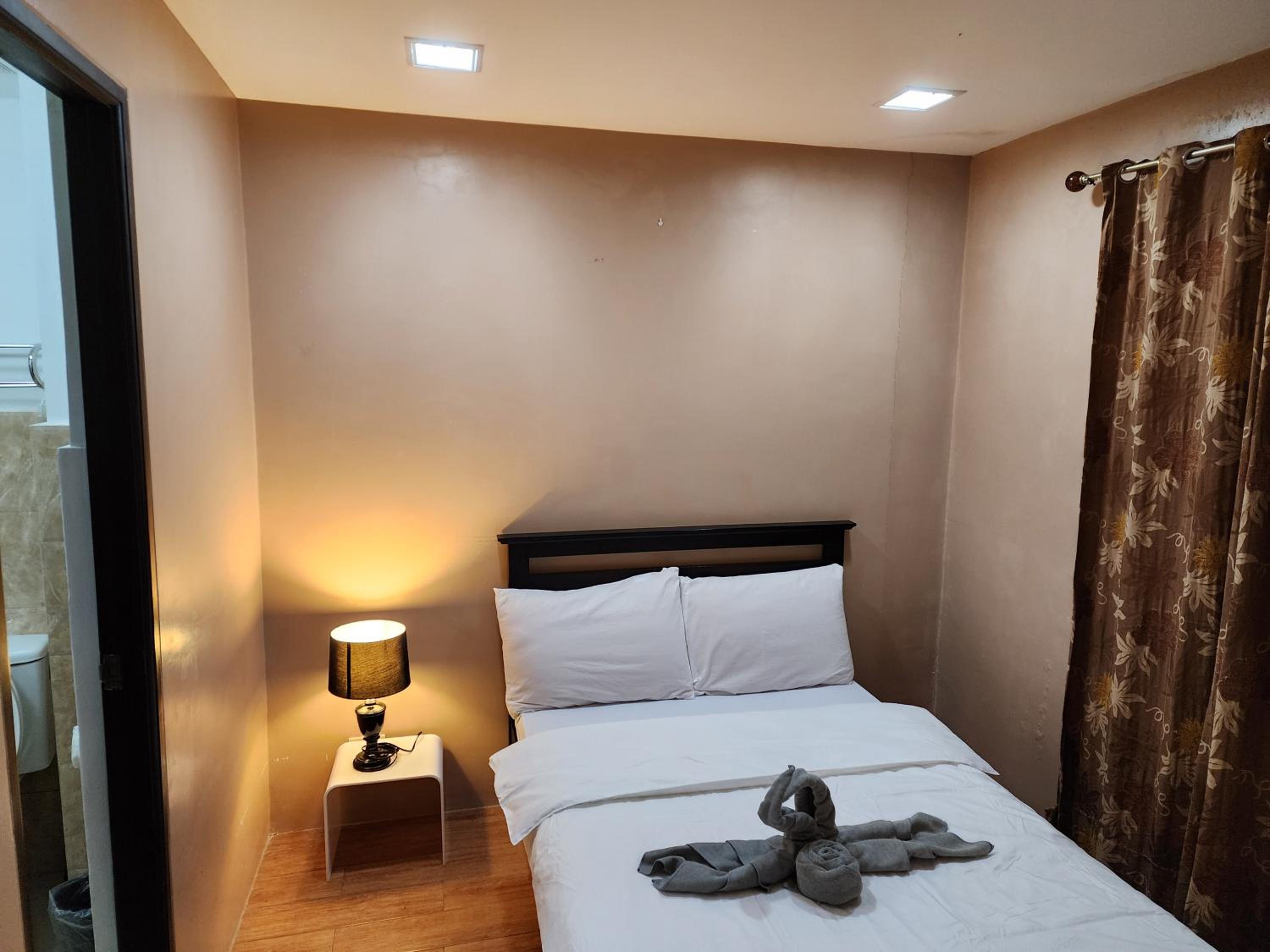 Two-Bedroom Apartment - Photo 7