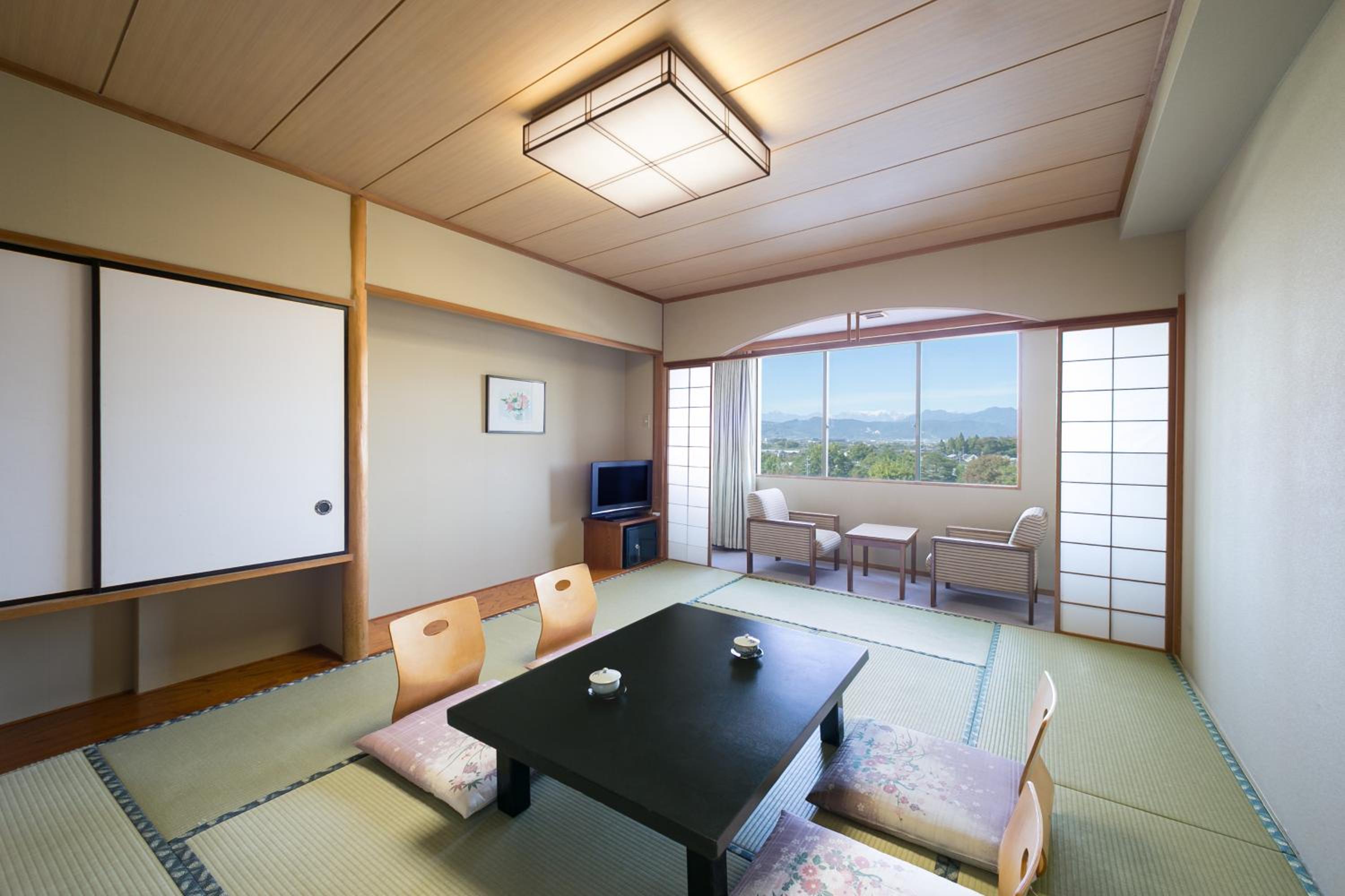 Japanese Style Classic Room with Four Futon Beds photo 3