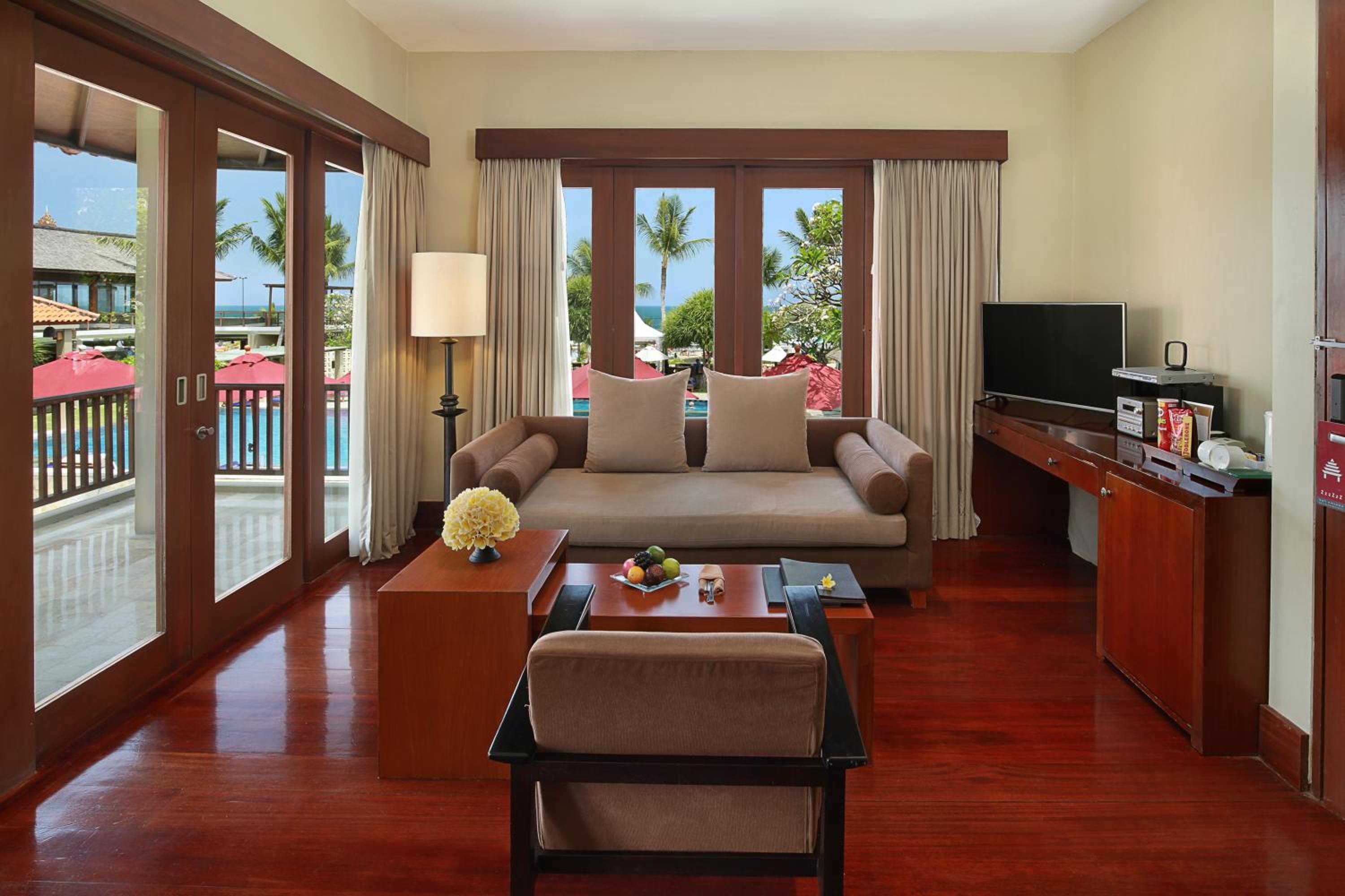 Suite with Daily Cocktails  photo 3