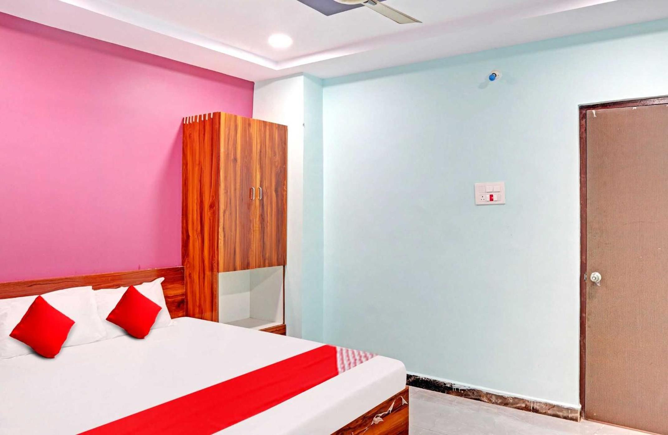 Deluxe Double Room photo 3