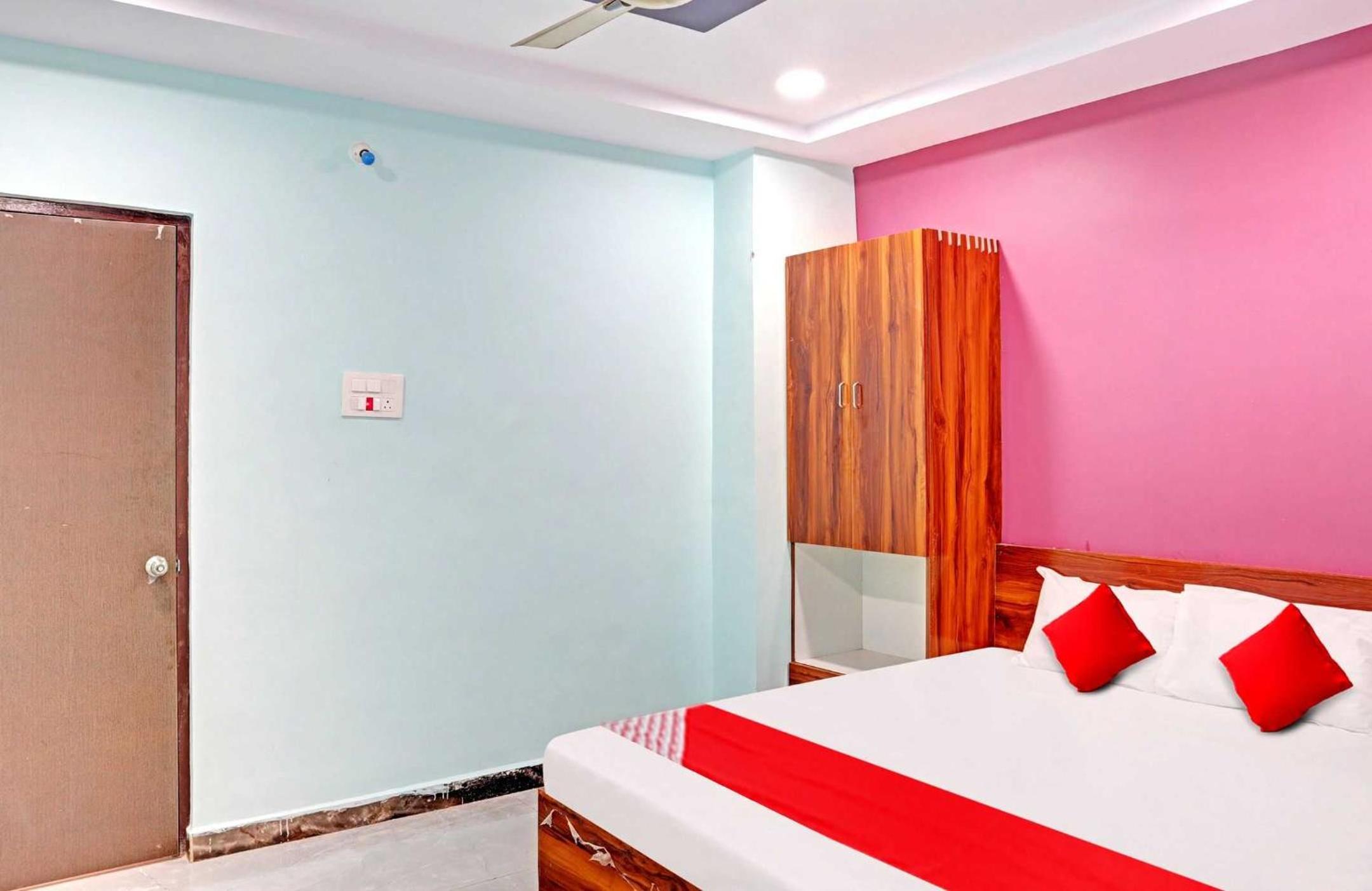 Deluxe Double Room photo 2