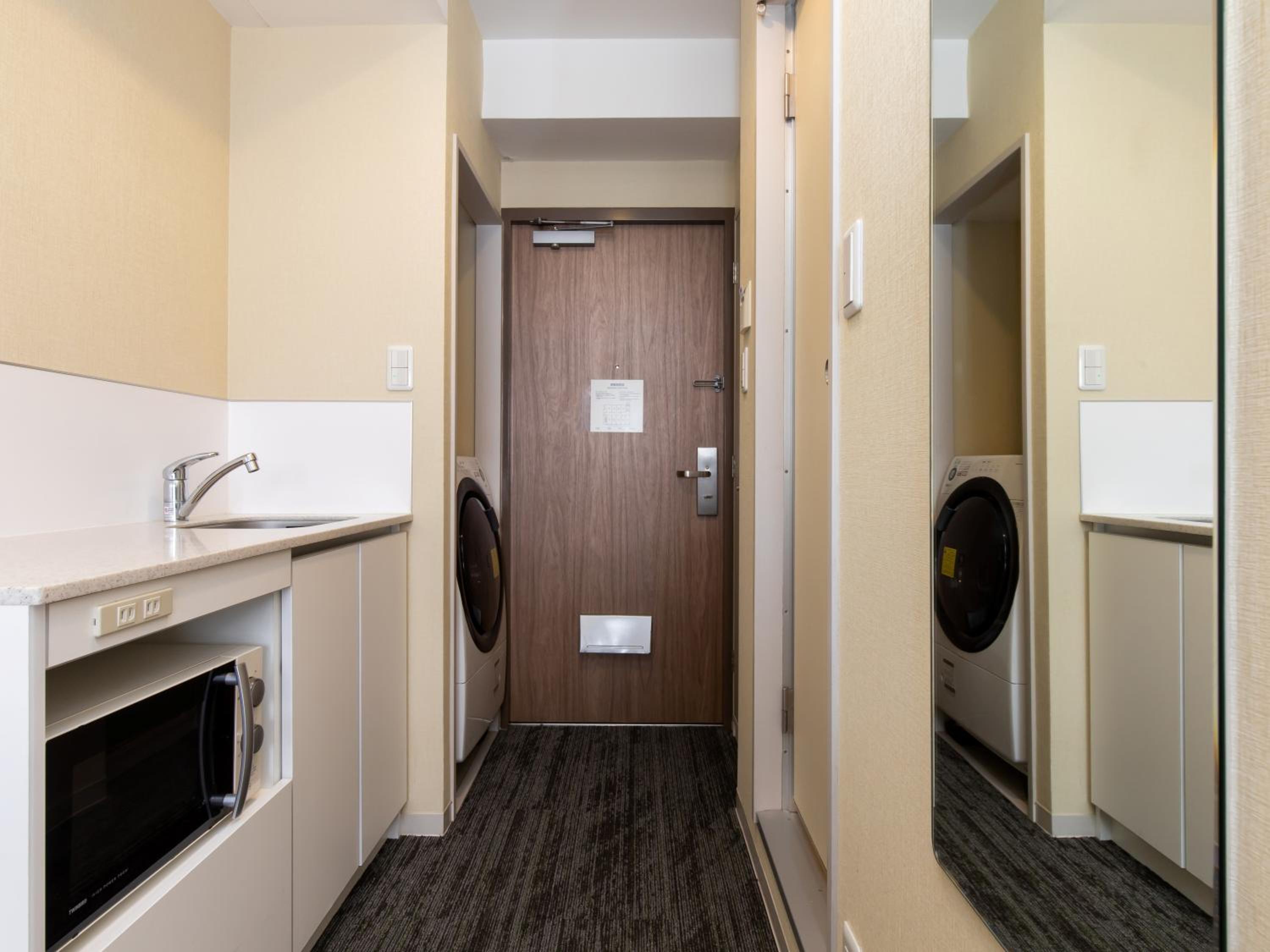 Residential Family (With Washer & Dryer) photo 3