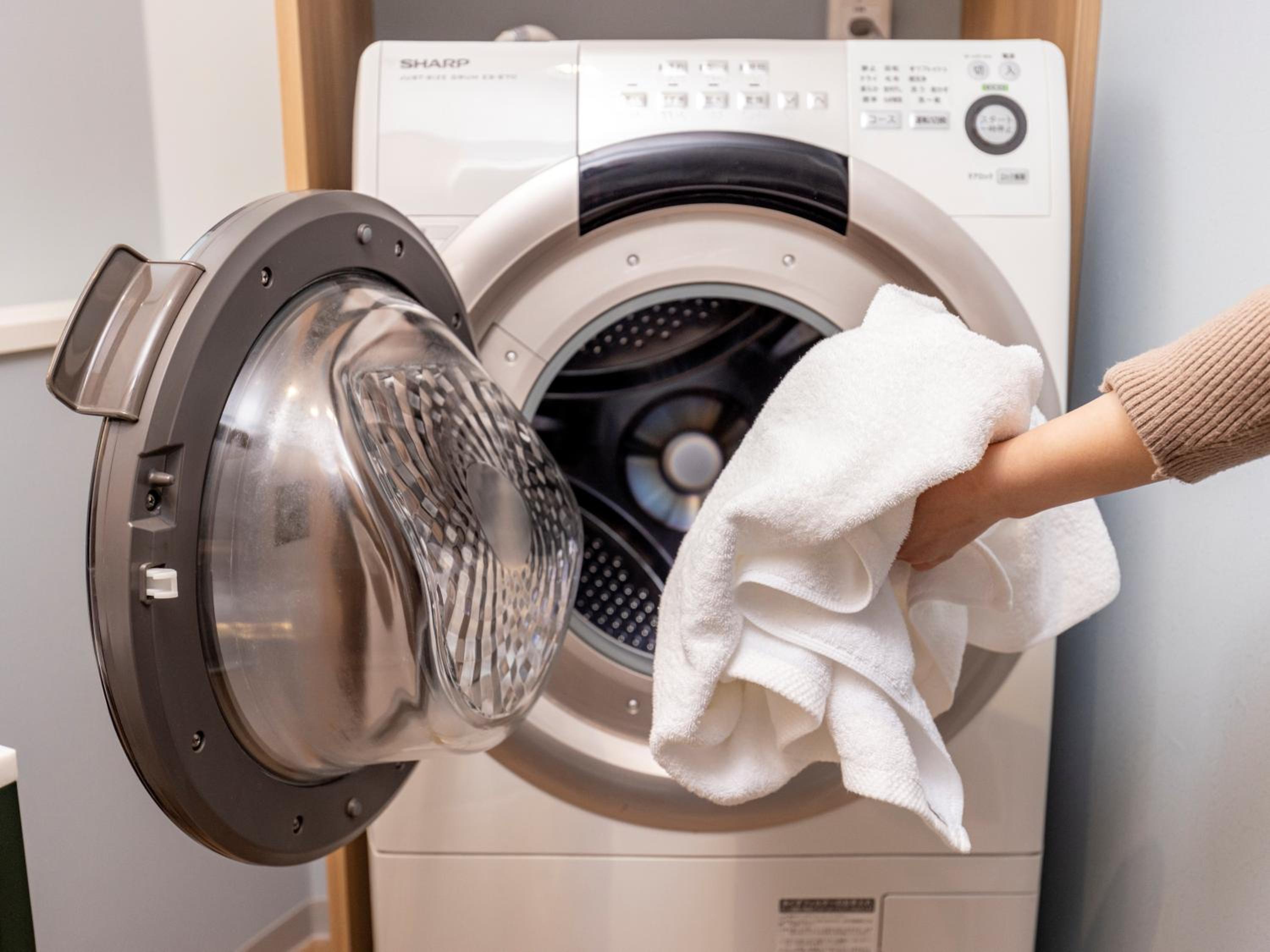 Moderate Double (With Washer & Dryer) photo 2