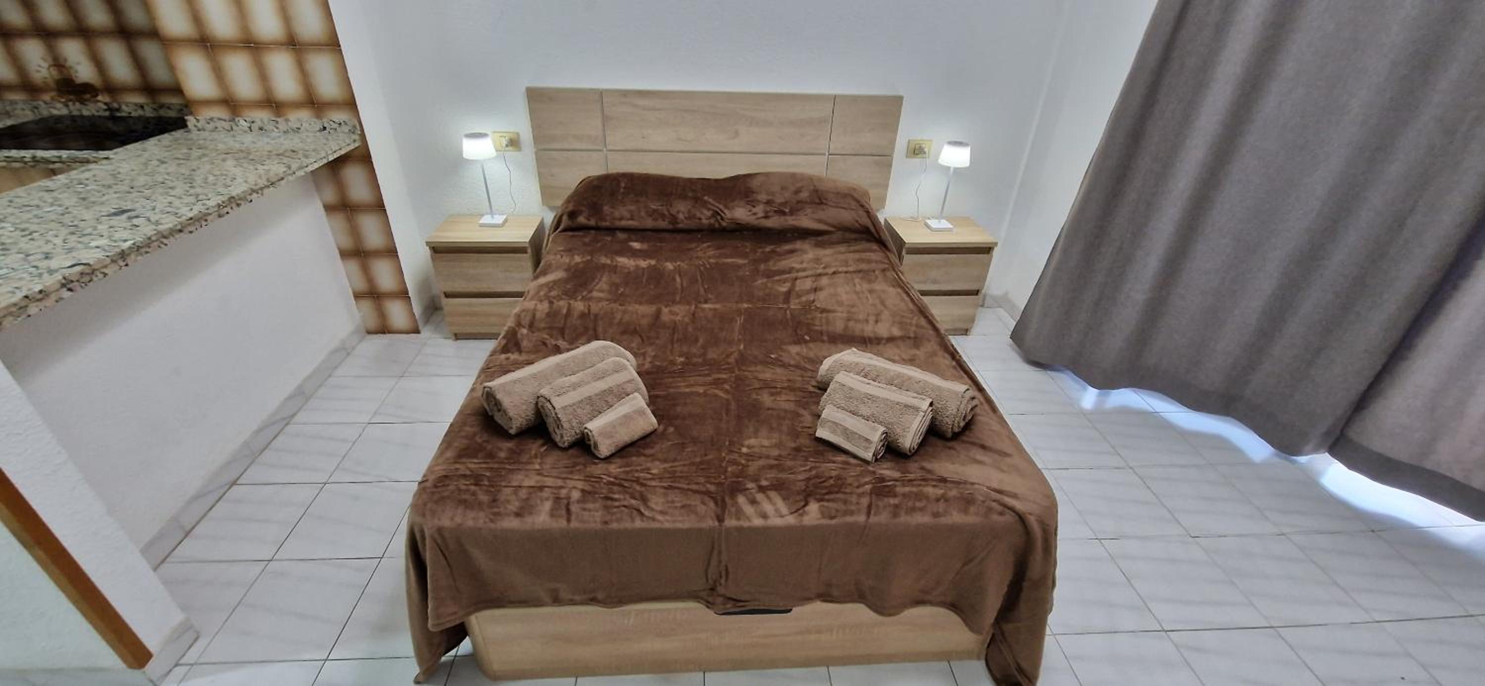 Estudio con Balcón