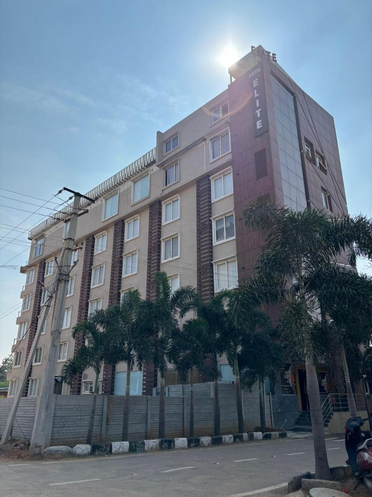 Suite - Photo 8