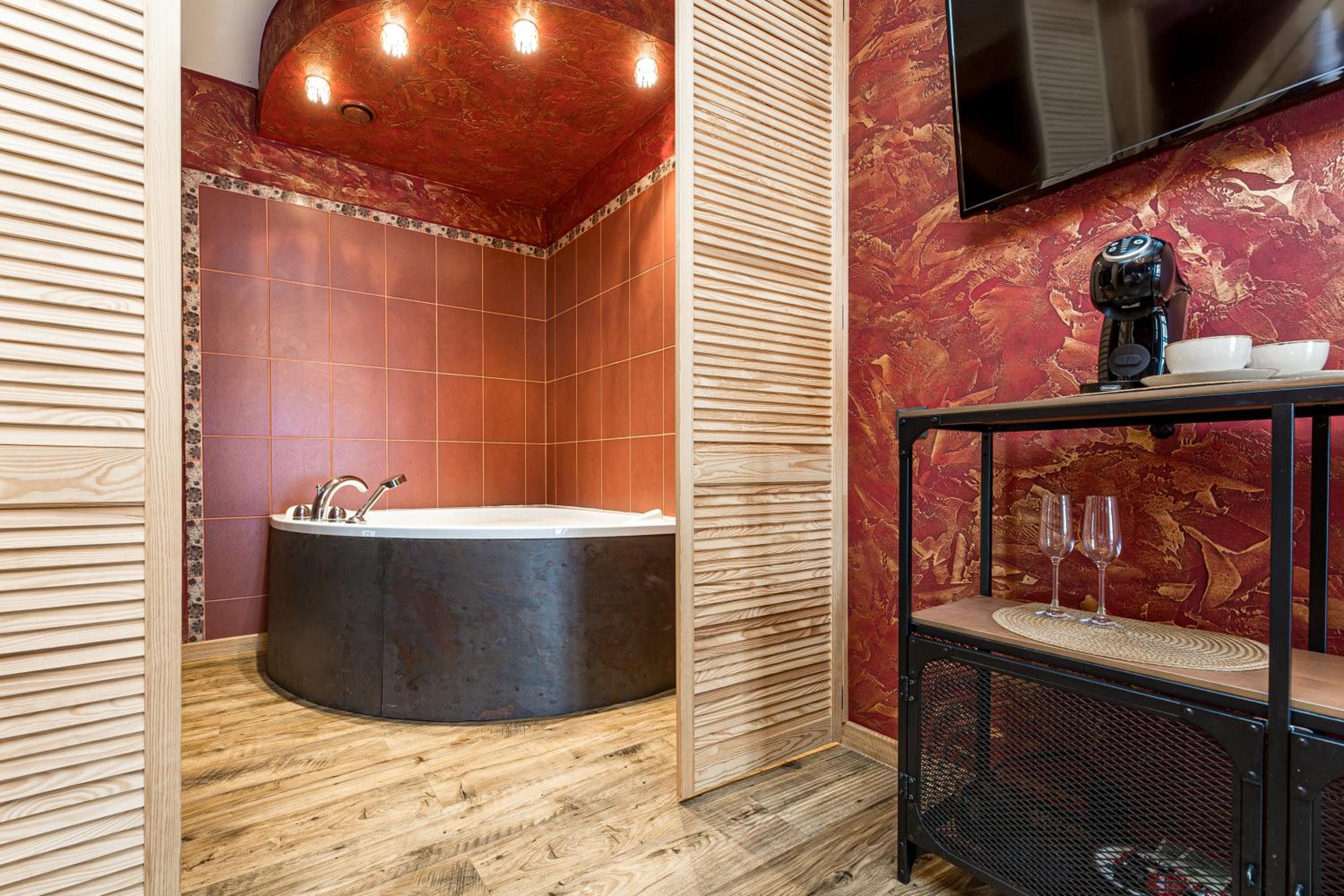 Suite with Terrace - Photo 14
