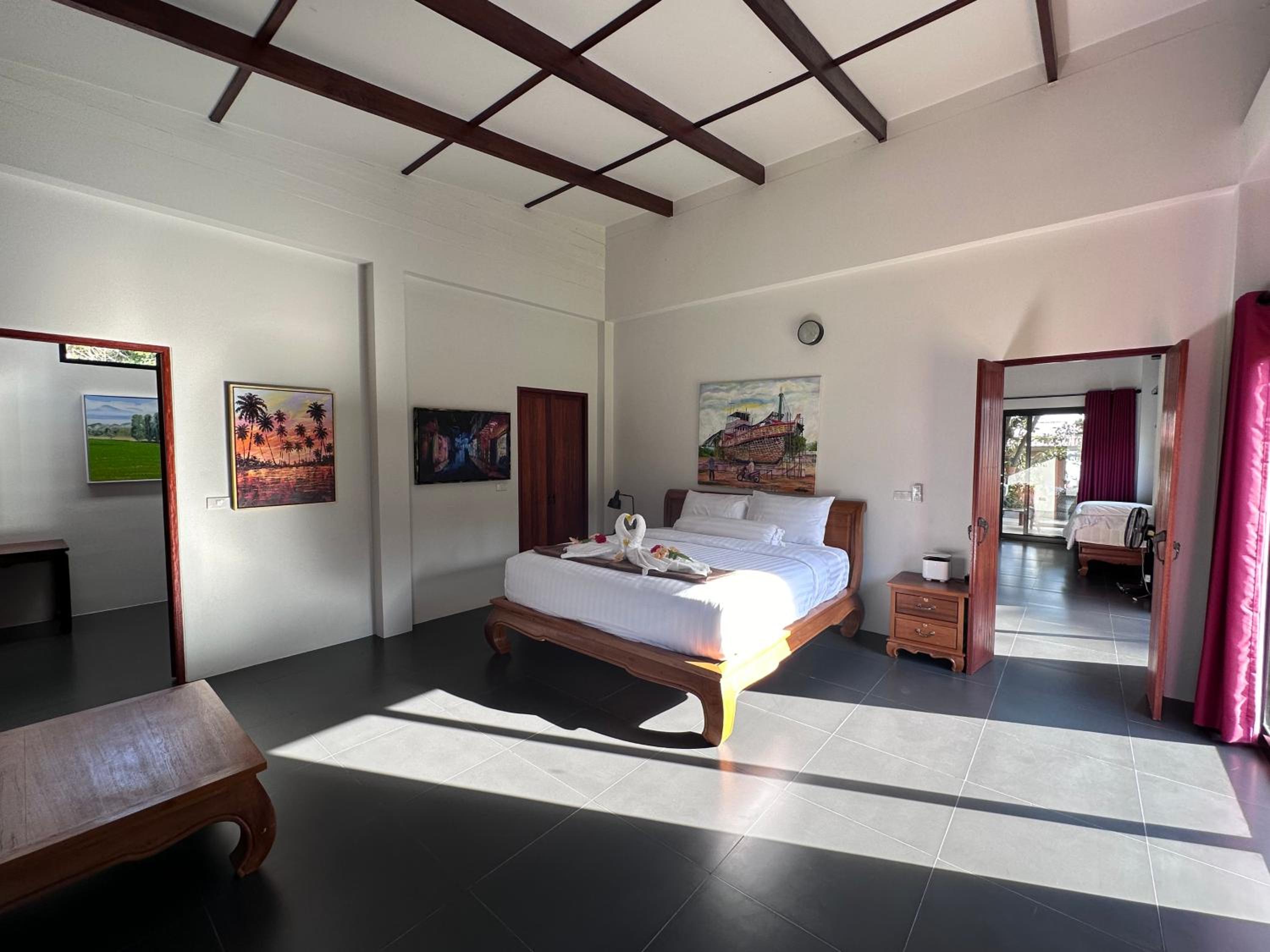 Two-Bedroom Villa - Photo 18