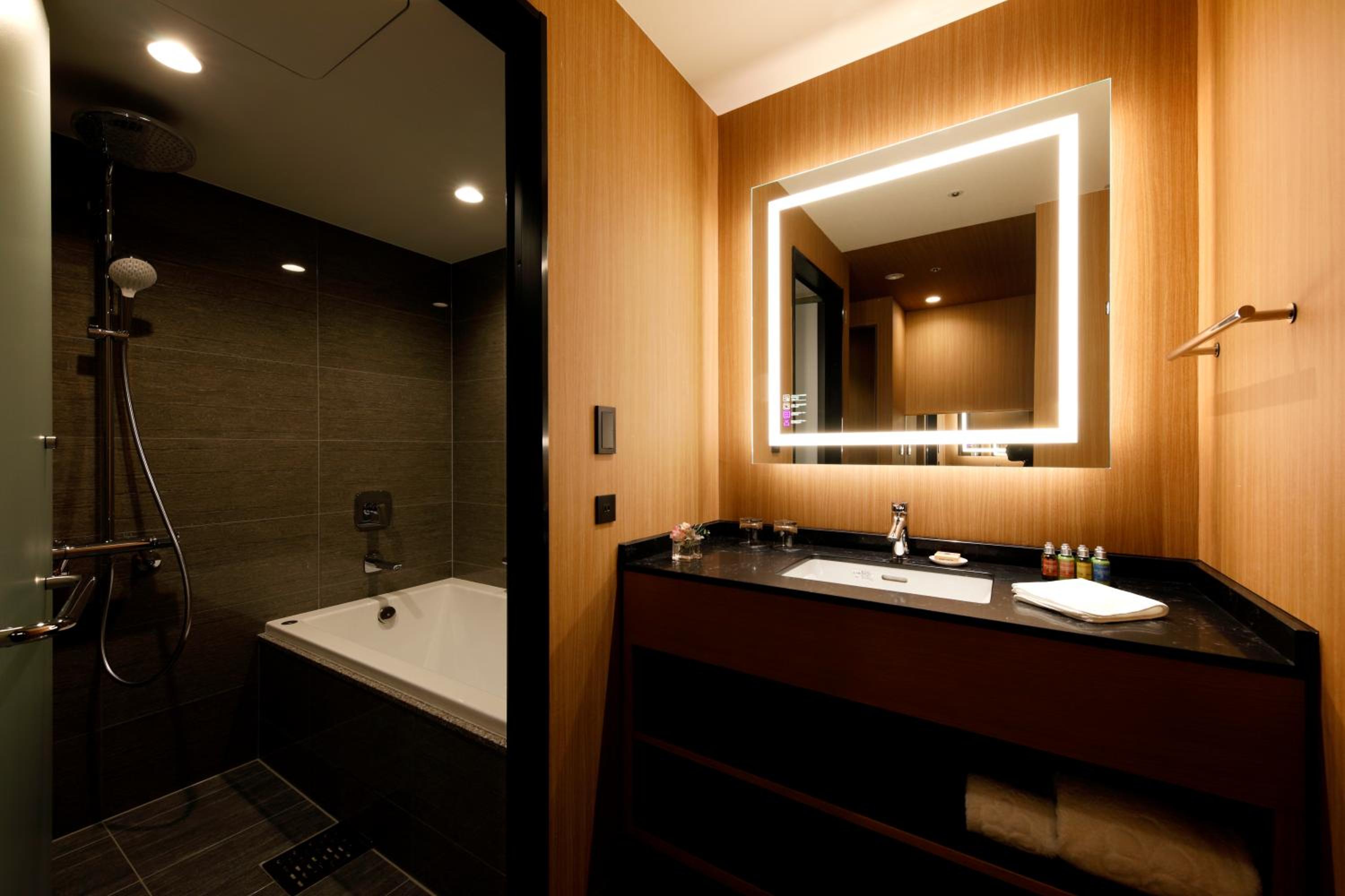 Luxury Floor Twin Room - Non-Smoking - Photo 12