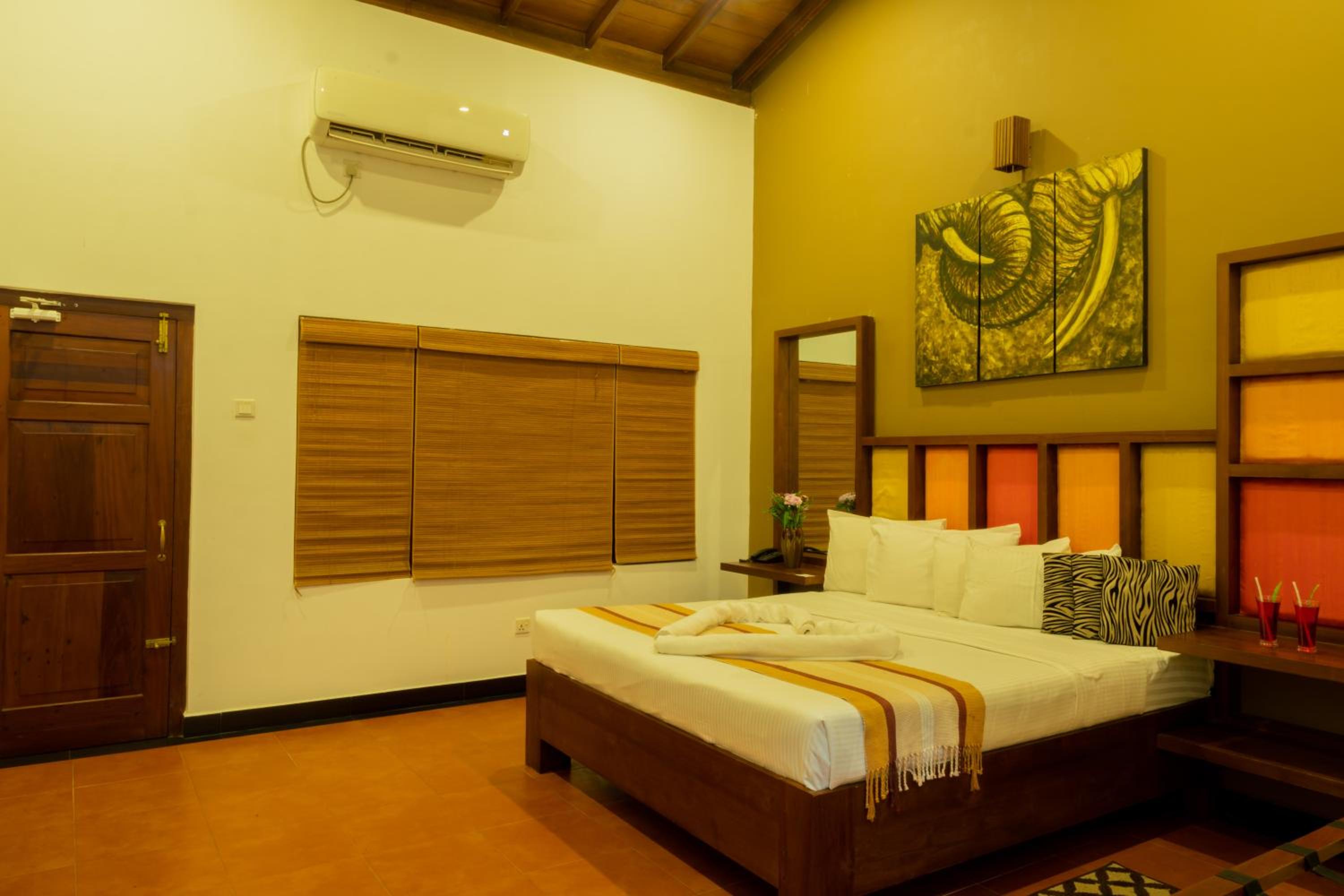 Superior Queen Room photo 1