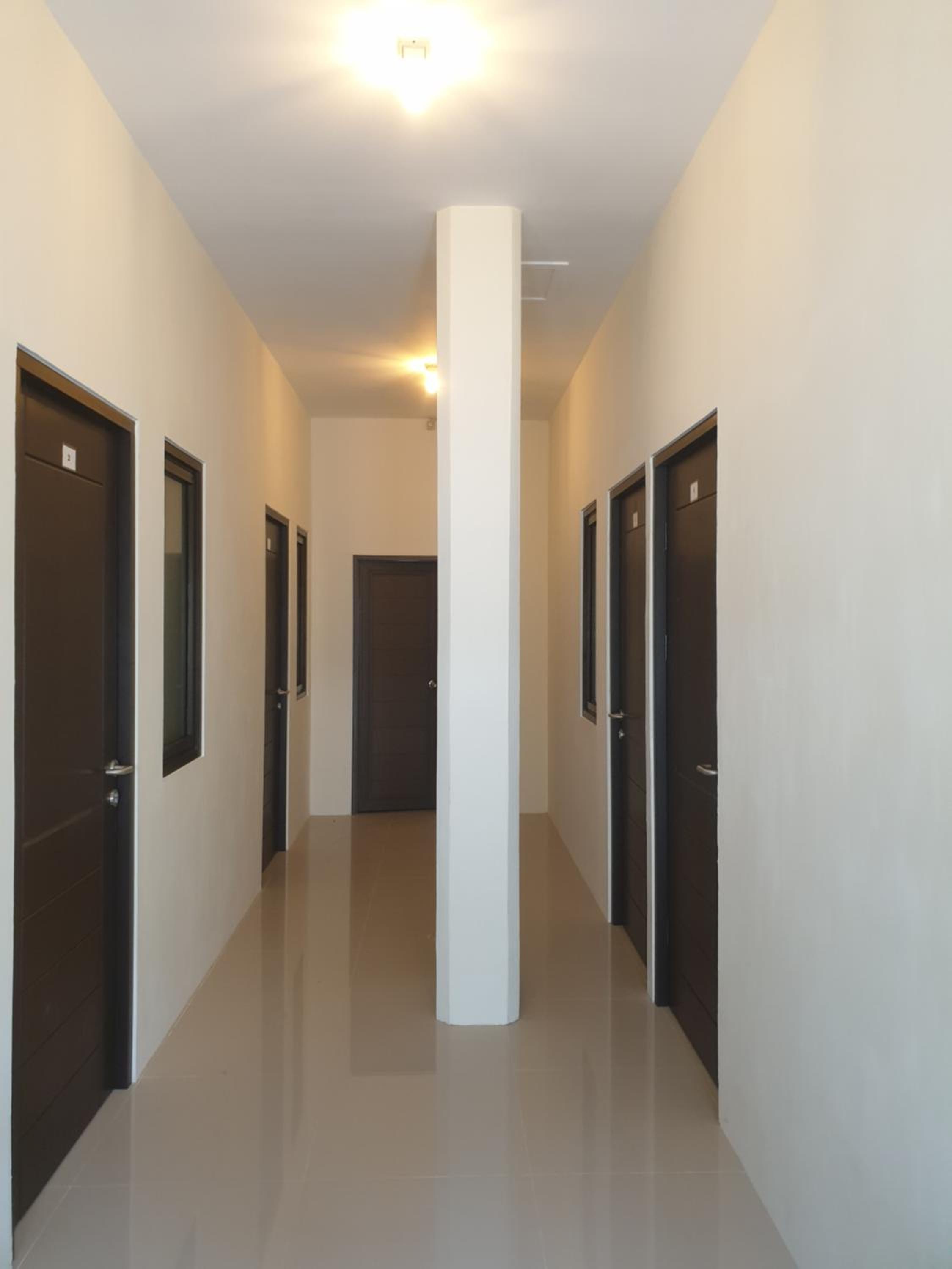 Small Twin Room - Photo 2