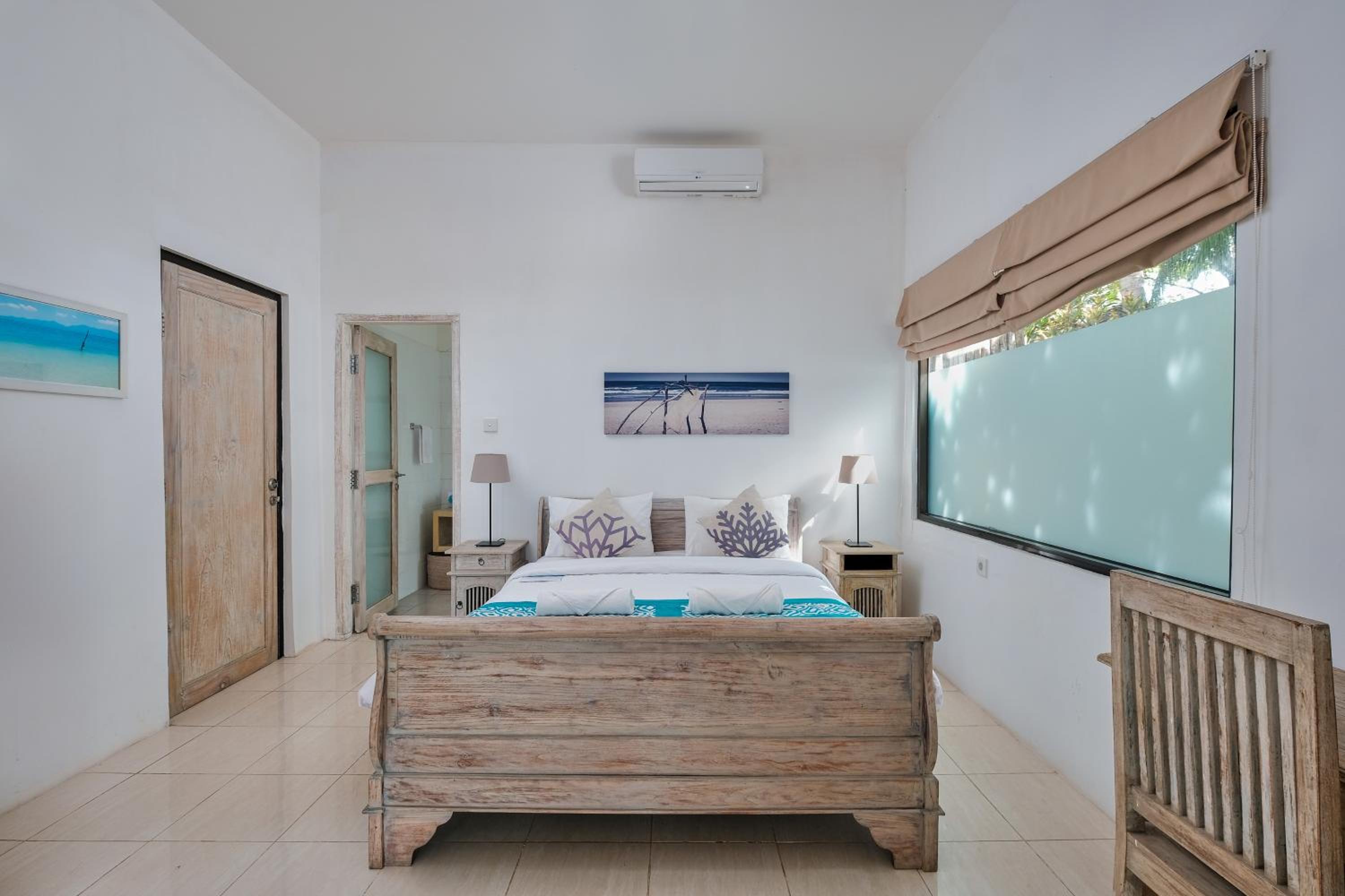 Deluxe Double Room with Balcony and Sea View - Photo 11