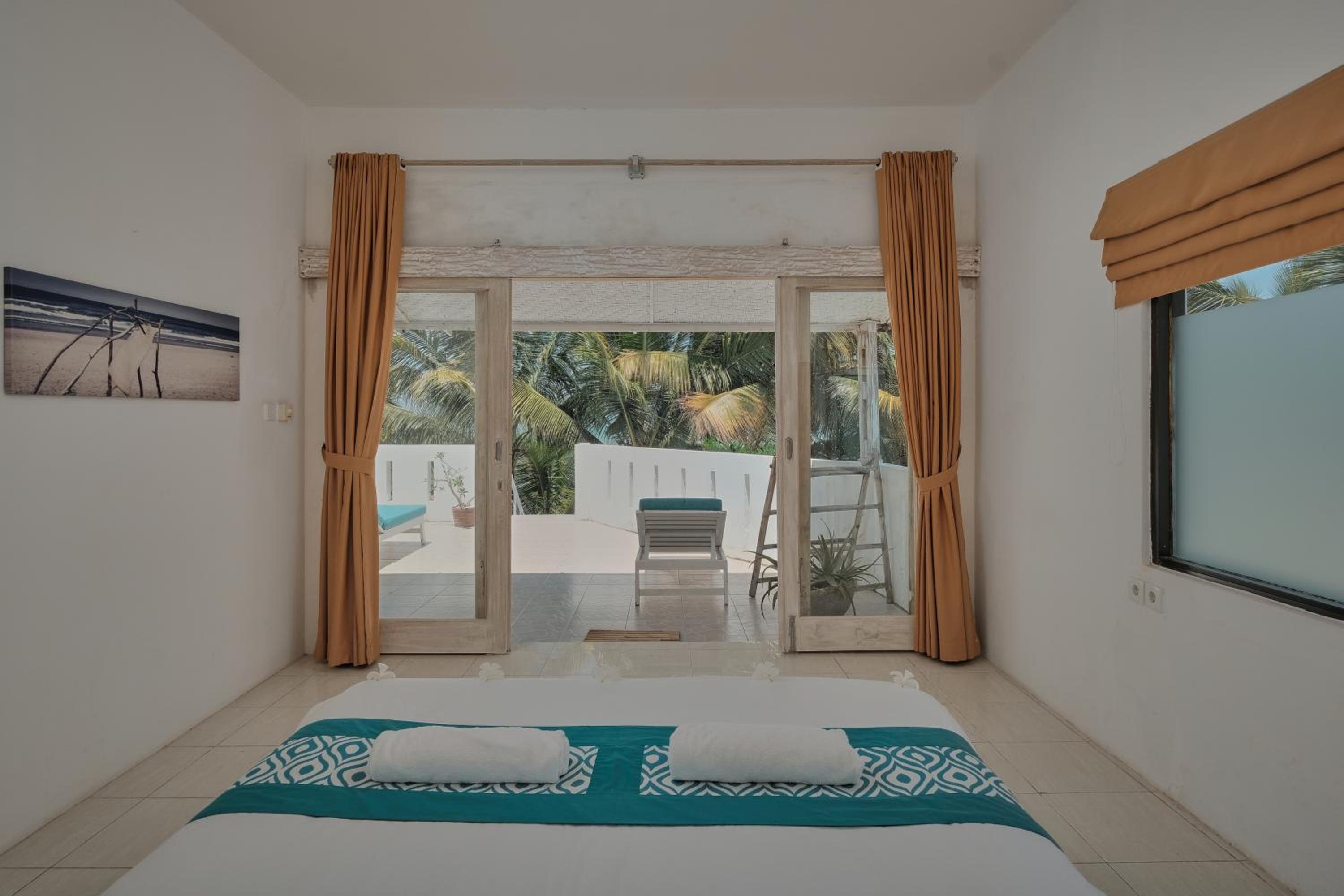 Deluxe Double Room with Balcony and Sea View - Photo 7