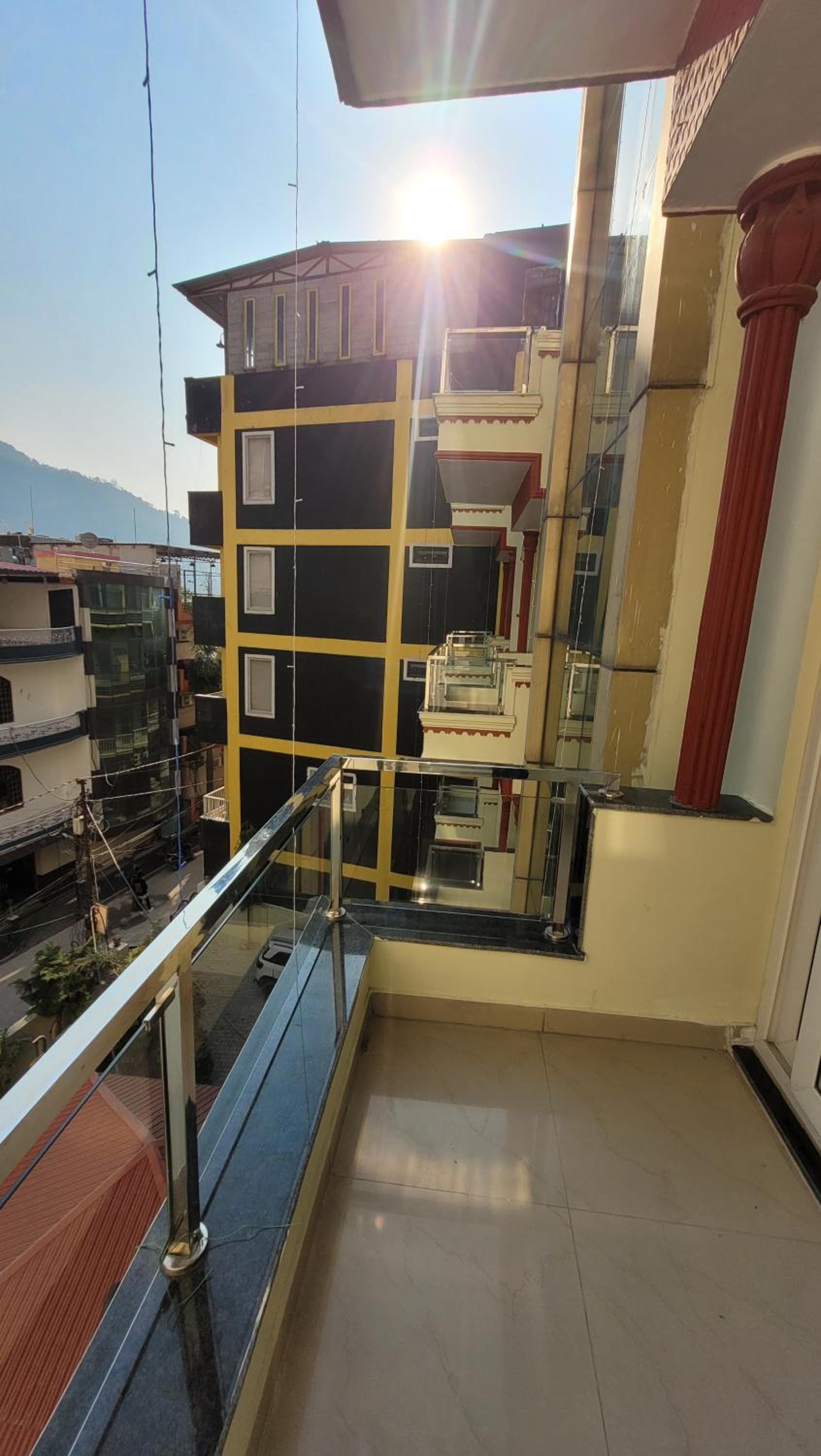 Deluxe Double Room with Balcony - Photo 41
