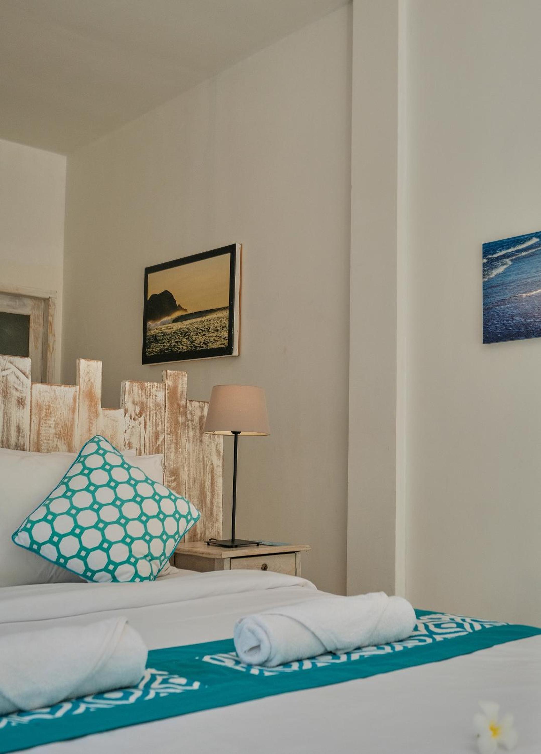 Deluxe Double Room with Balcony and Sea View - Photo 1