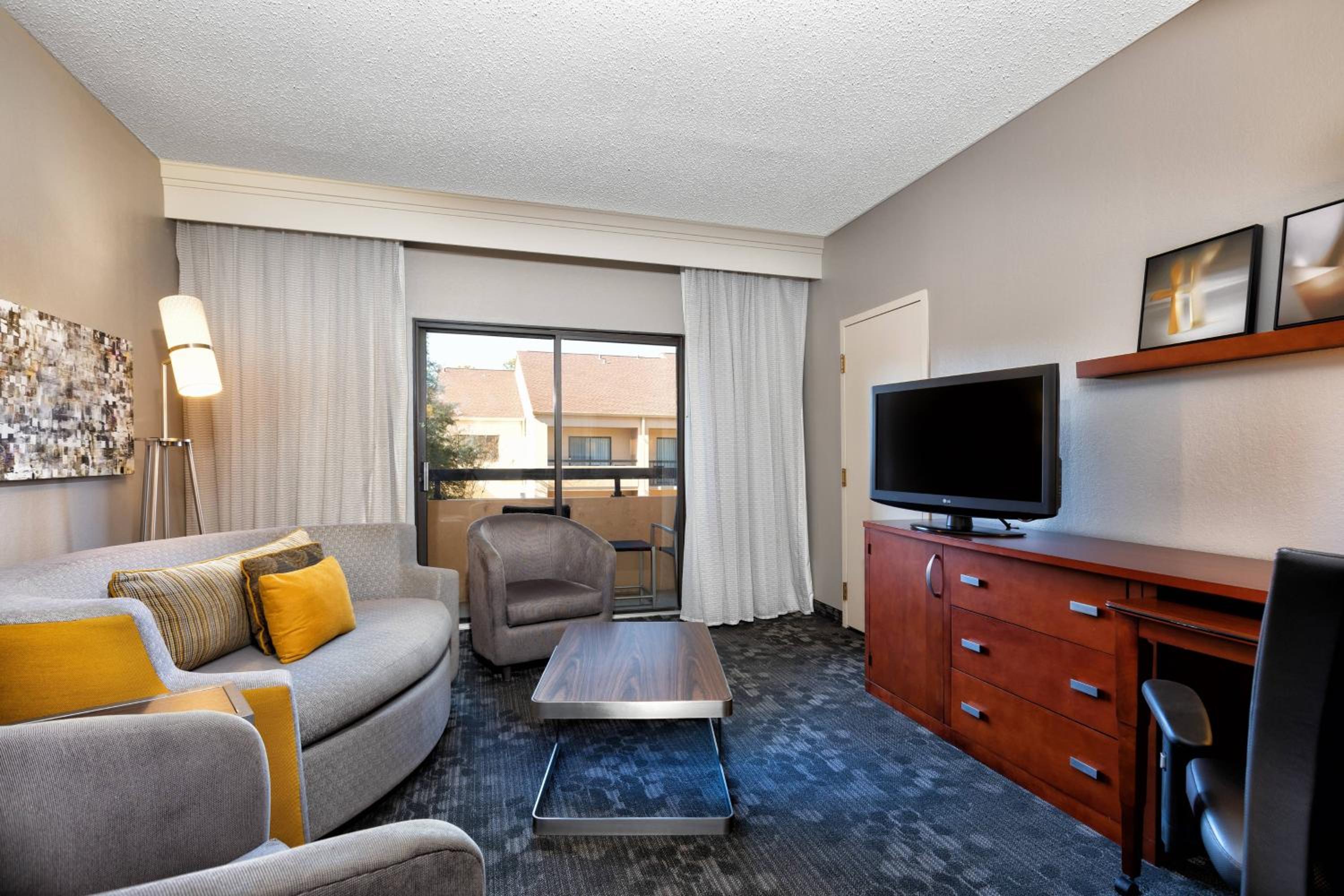 Double Suite with Two Double Beds and Sofa Bed - Photo 1
