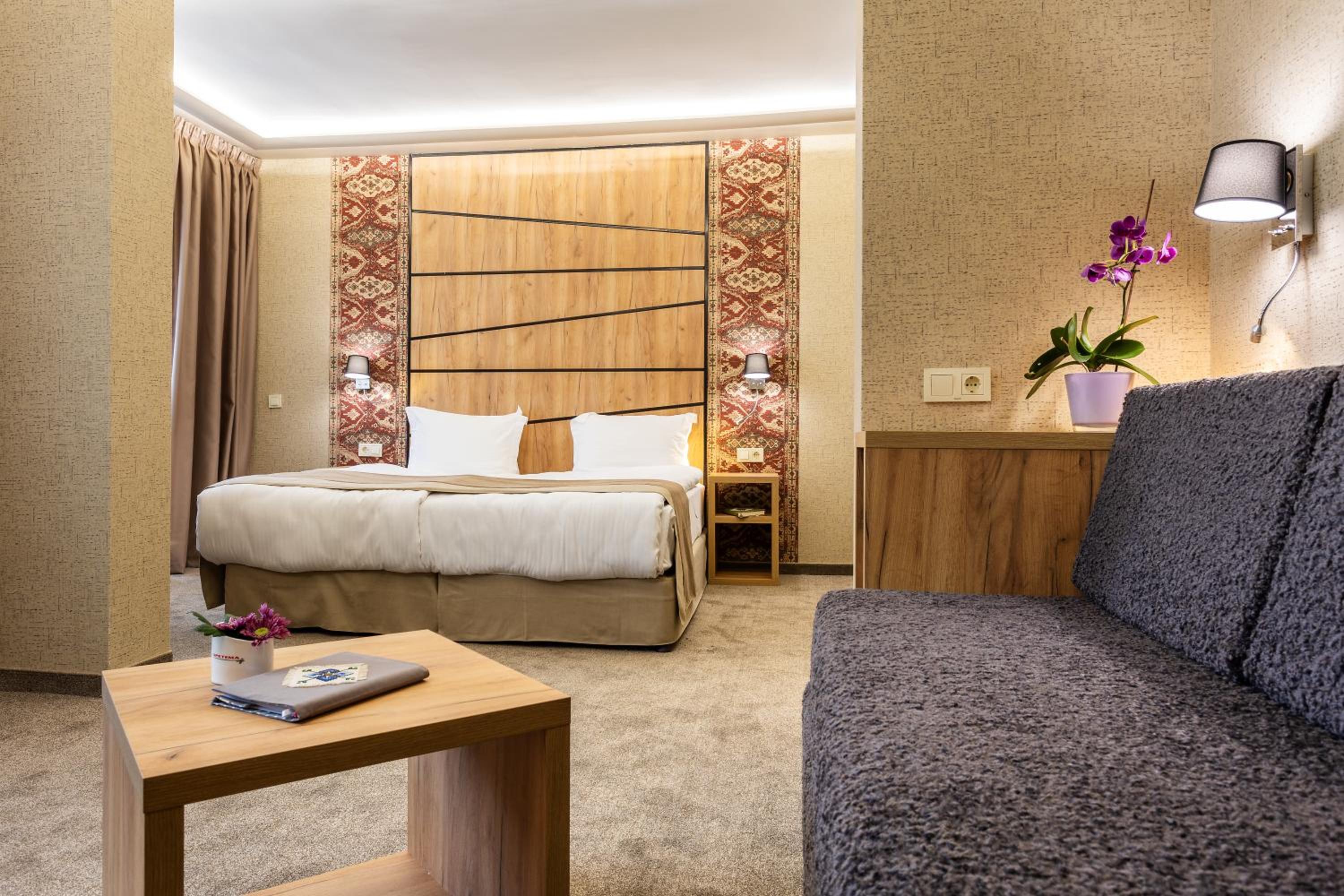 Junior Suite with Balcony photo 2