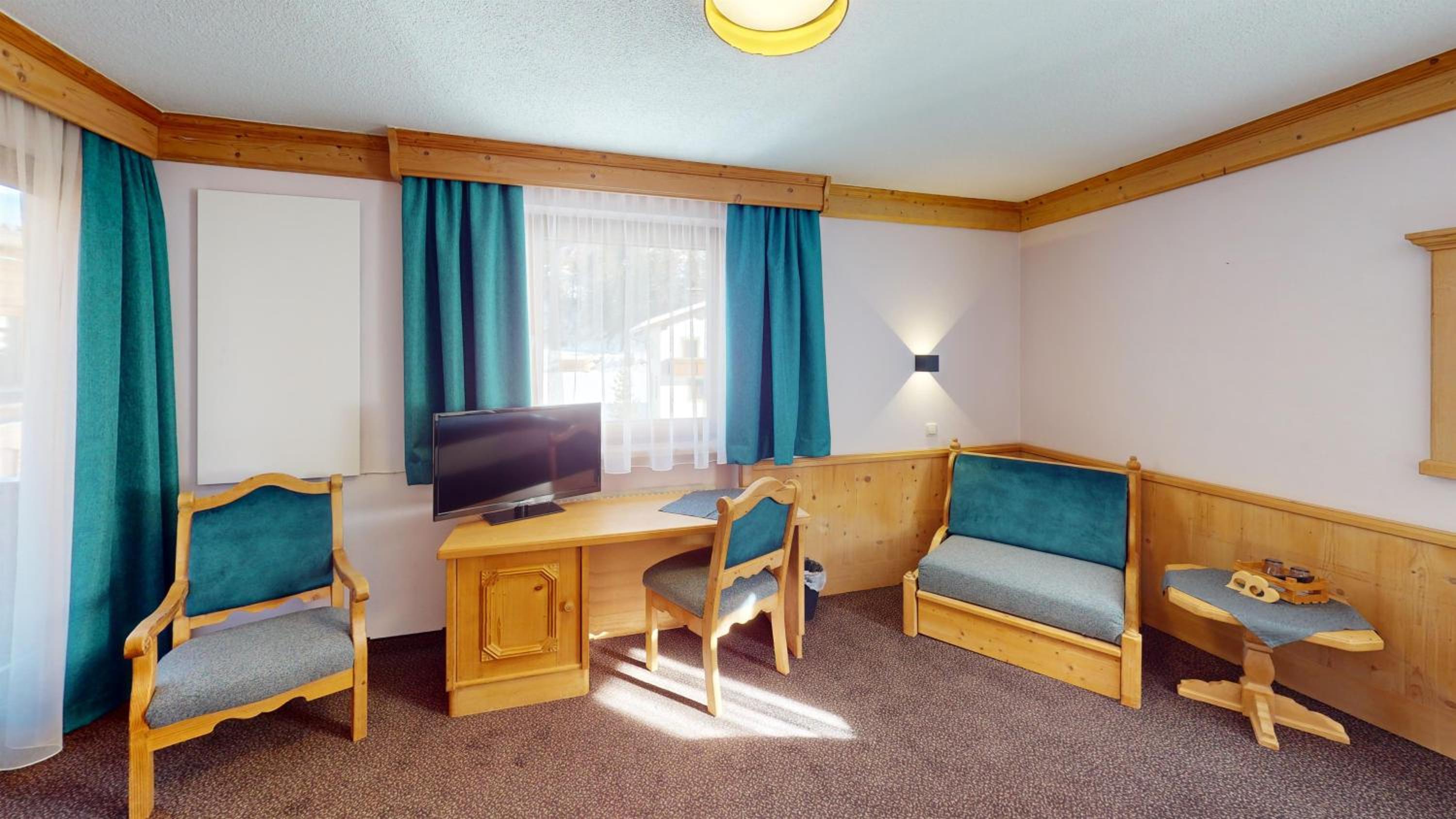 Large Double Room photo 2
