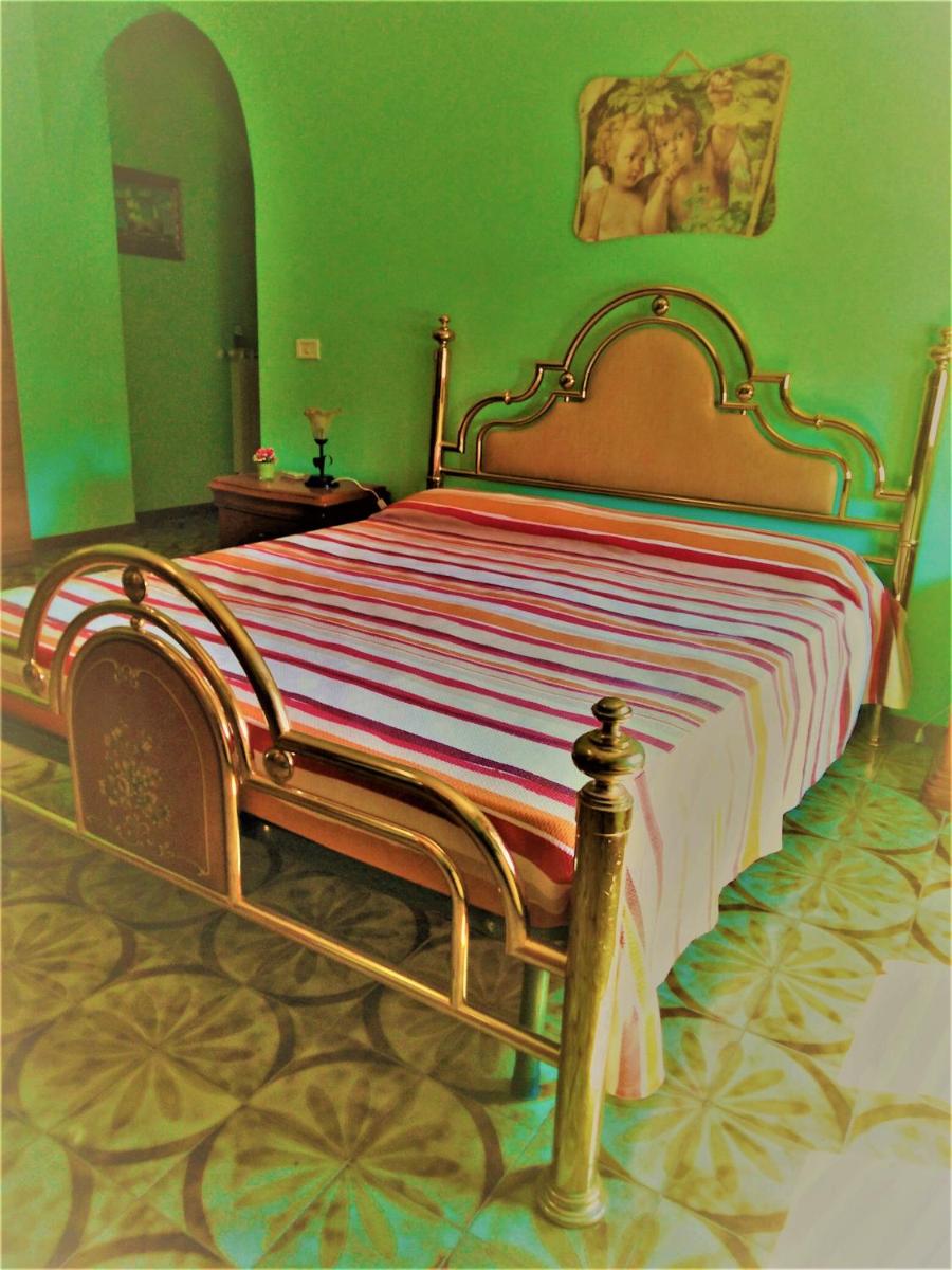 Large Double Room photo 1