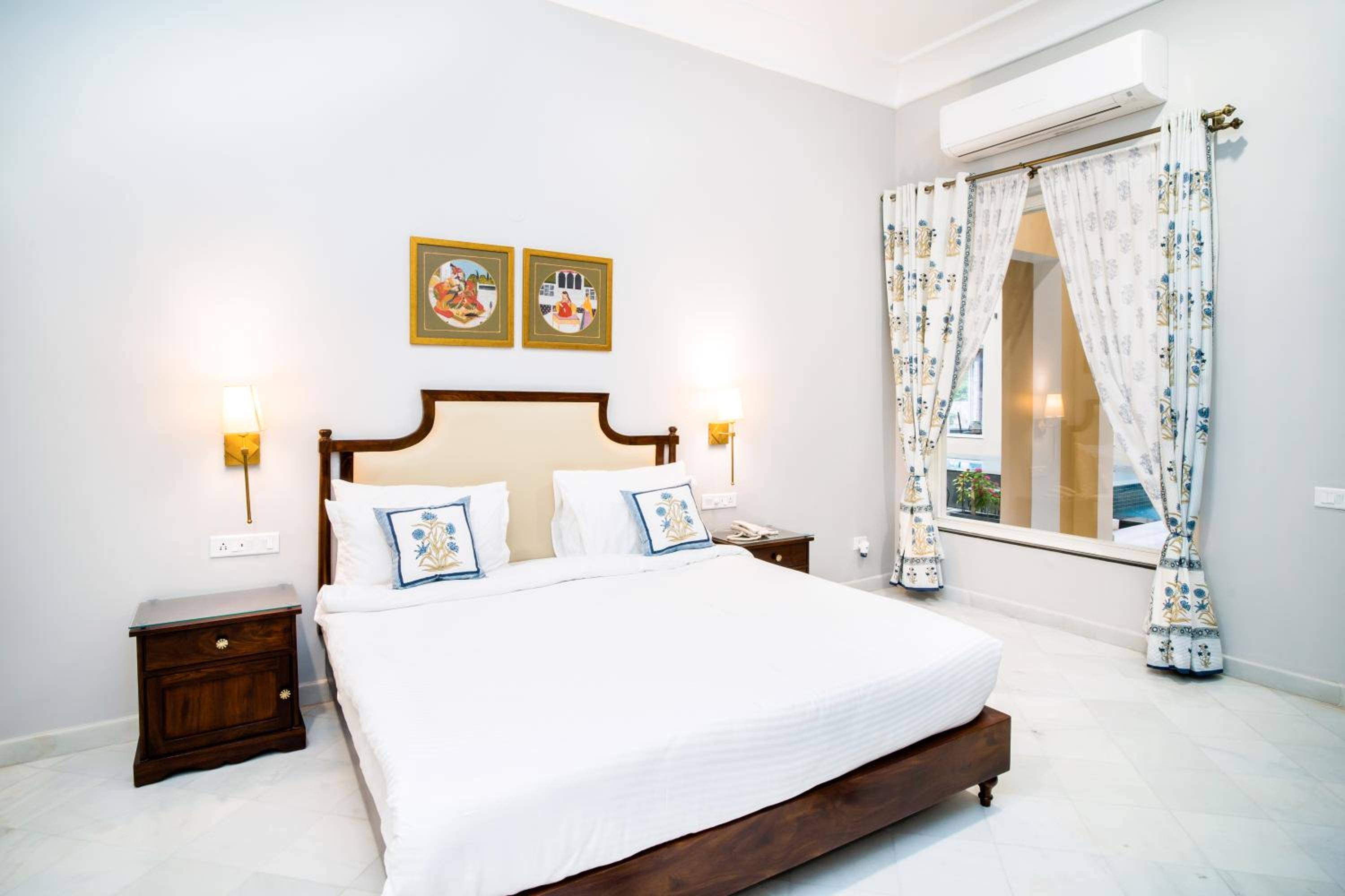 Deluxe Double Room photo 3