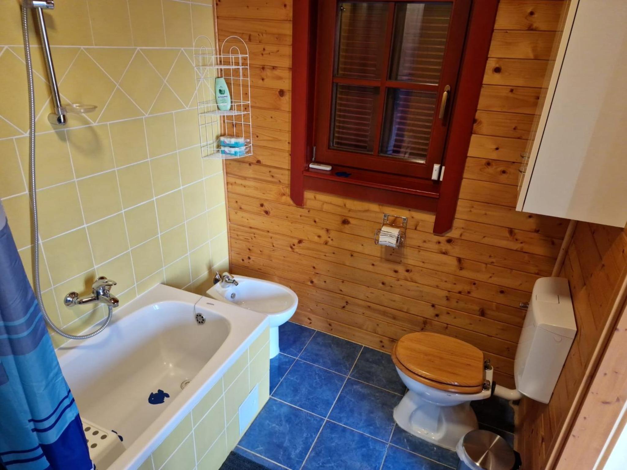 One-Bedroom Apartment - Photo 6