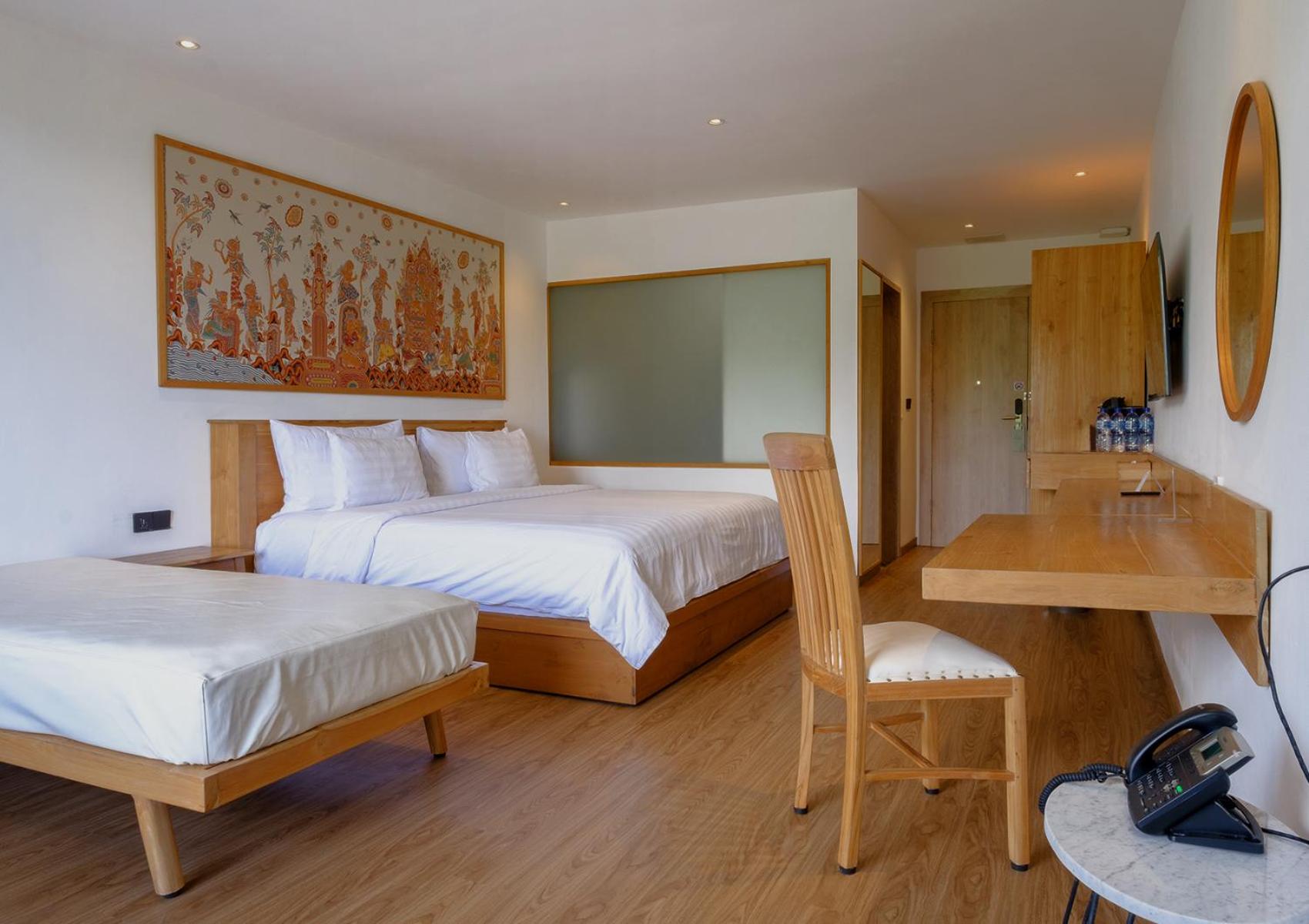 Deluxe King Room