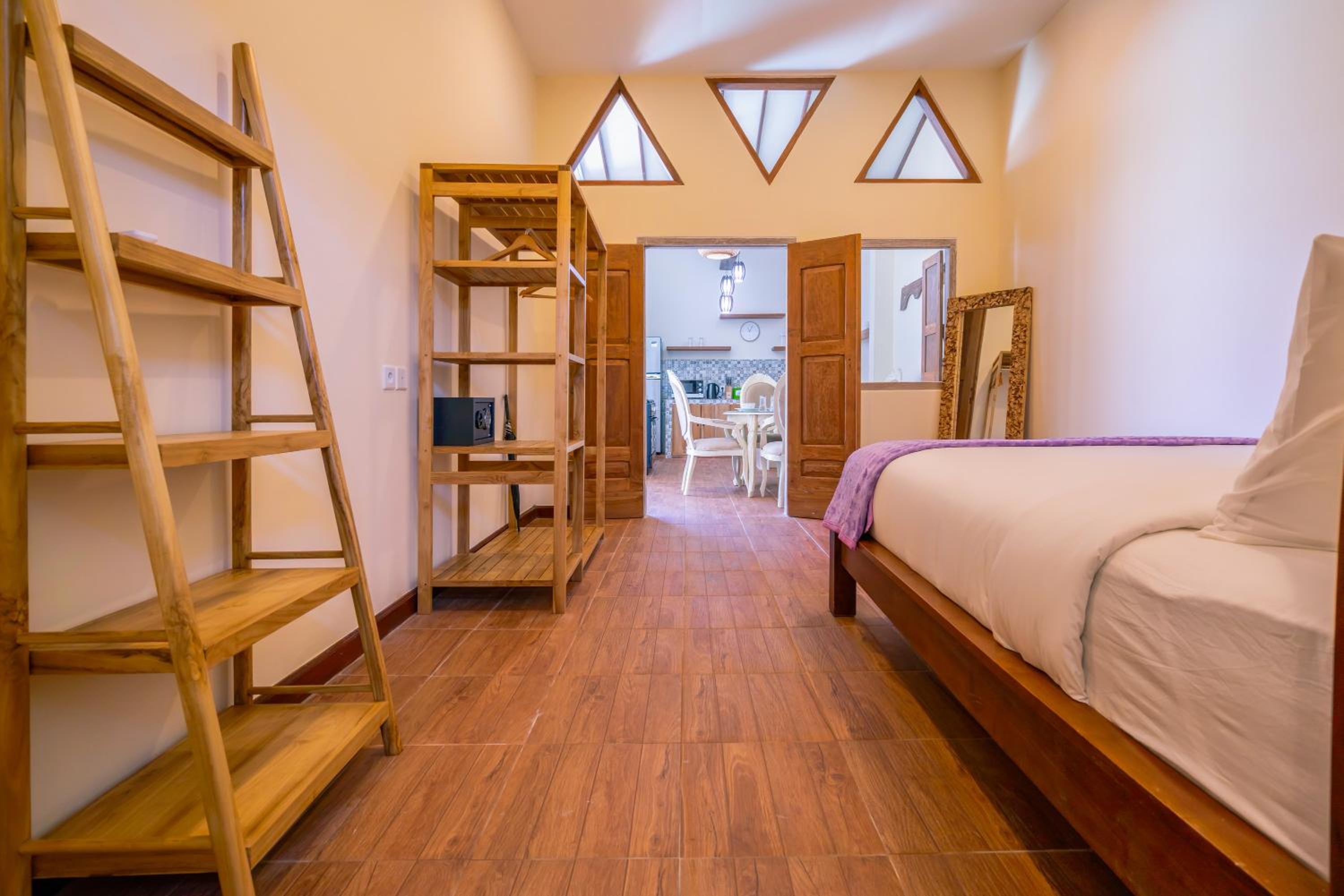 Three-Bedroom Villa photo 1