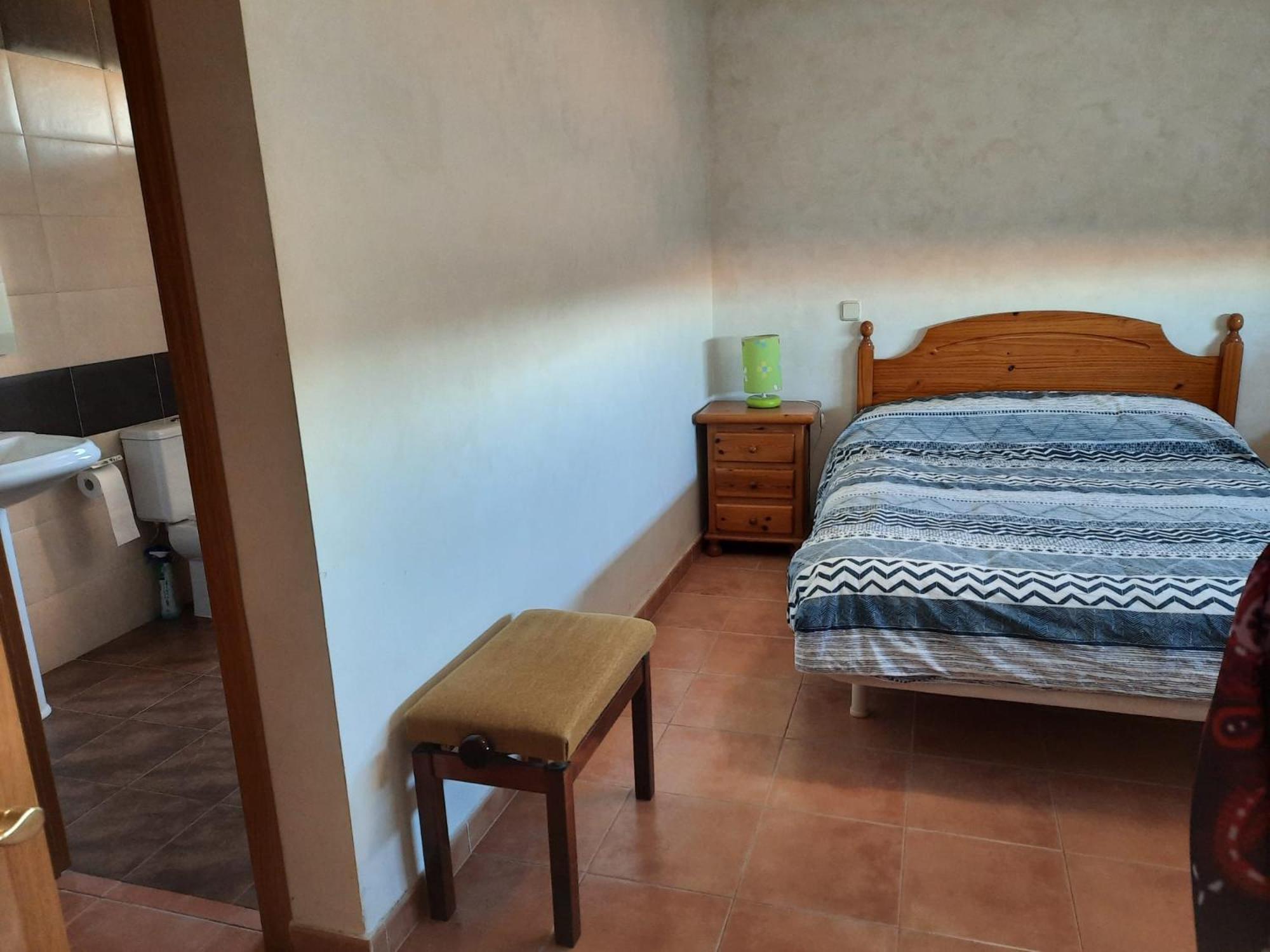 Double Room with Private Bathroom photo 2