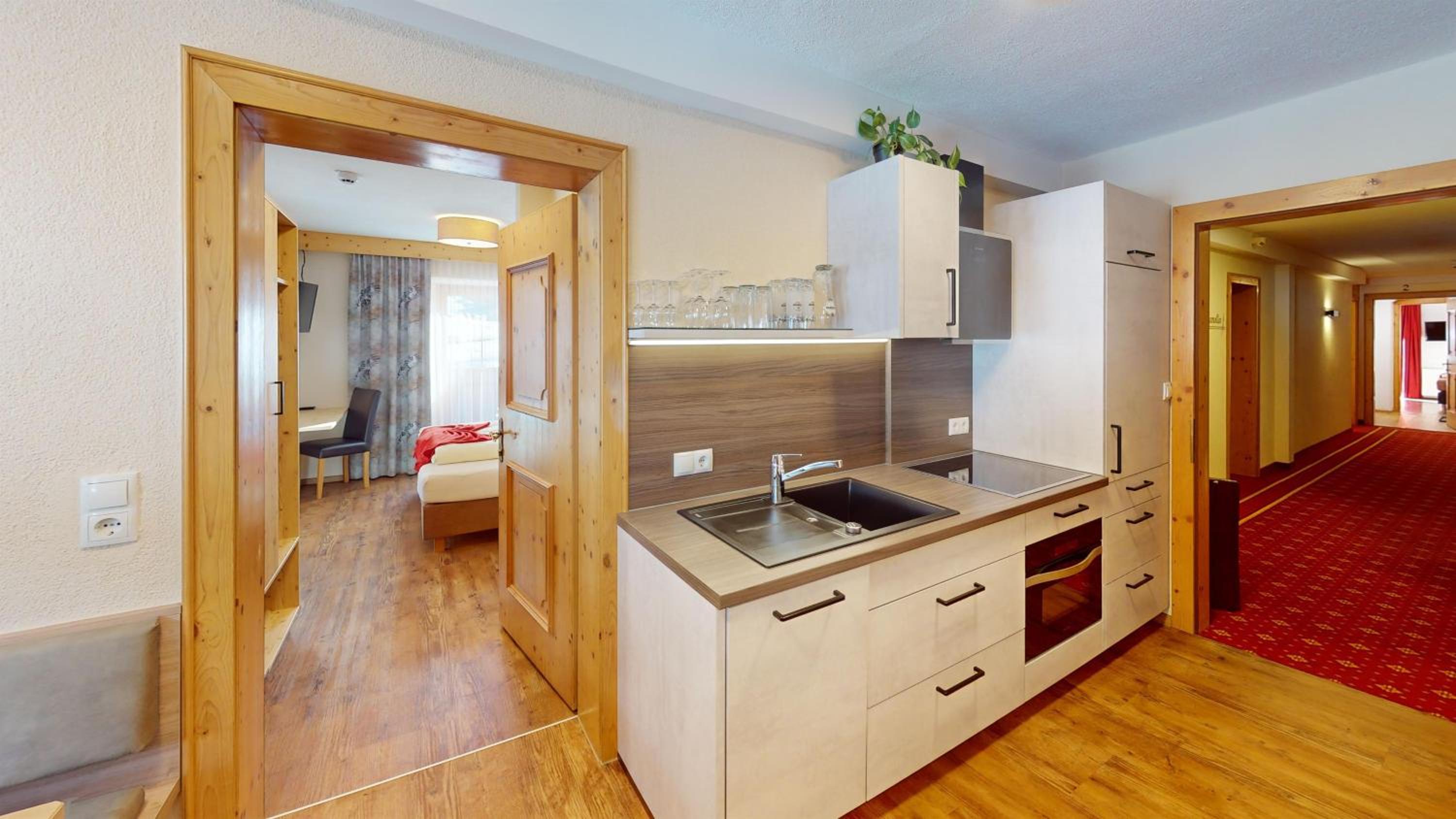 Two-Bedroom Apartment with Shower  photo 2