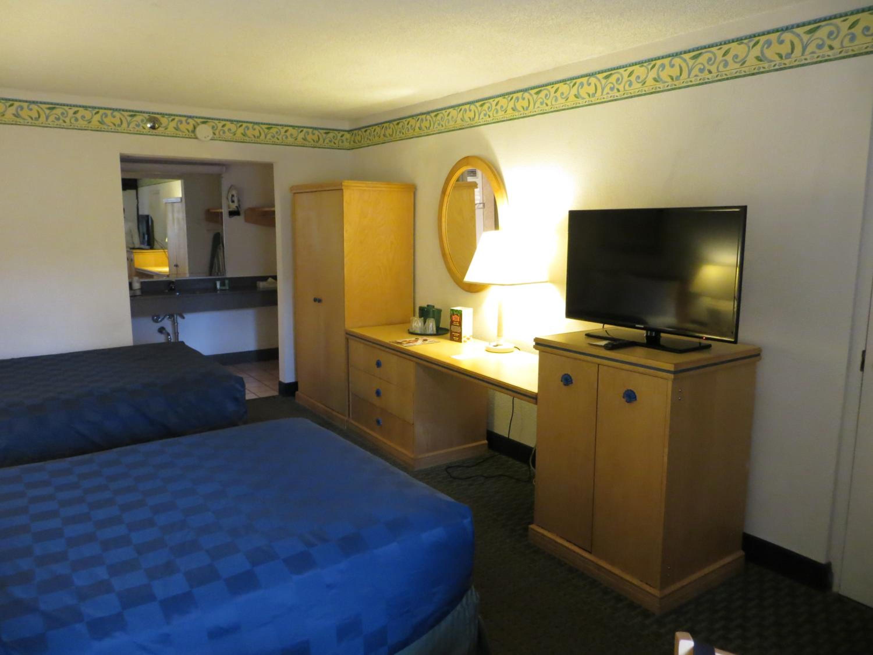 Standard Room with Two Double Beds
