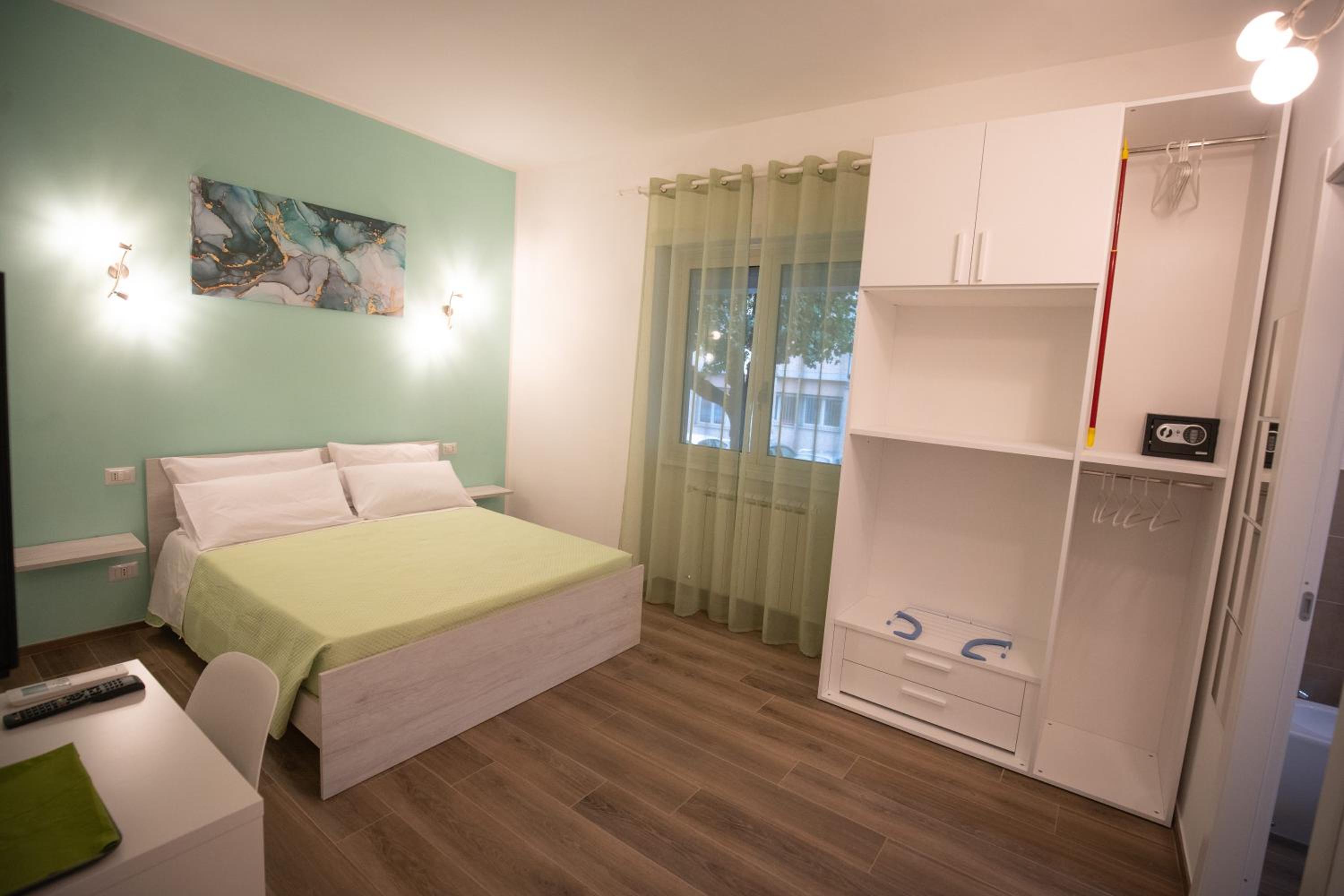 Large Double Room