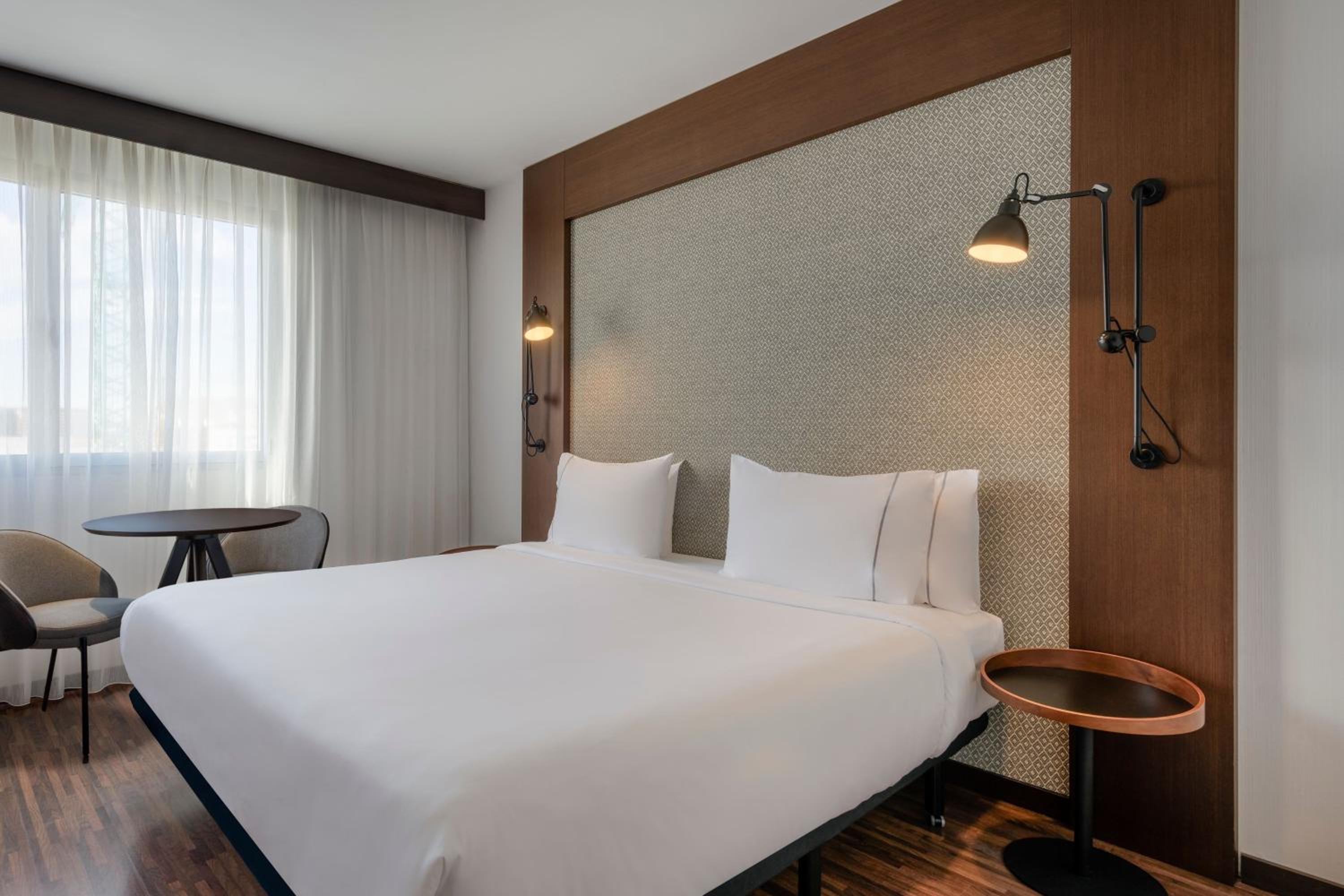 Standard Plus King, Guest room, 1 King