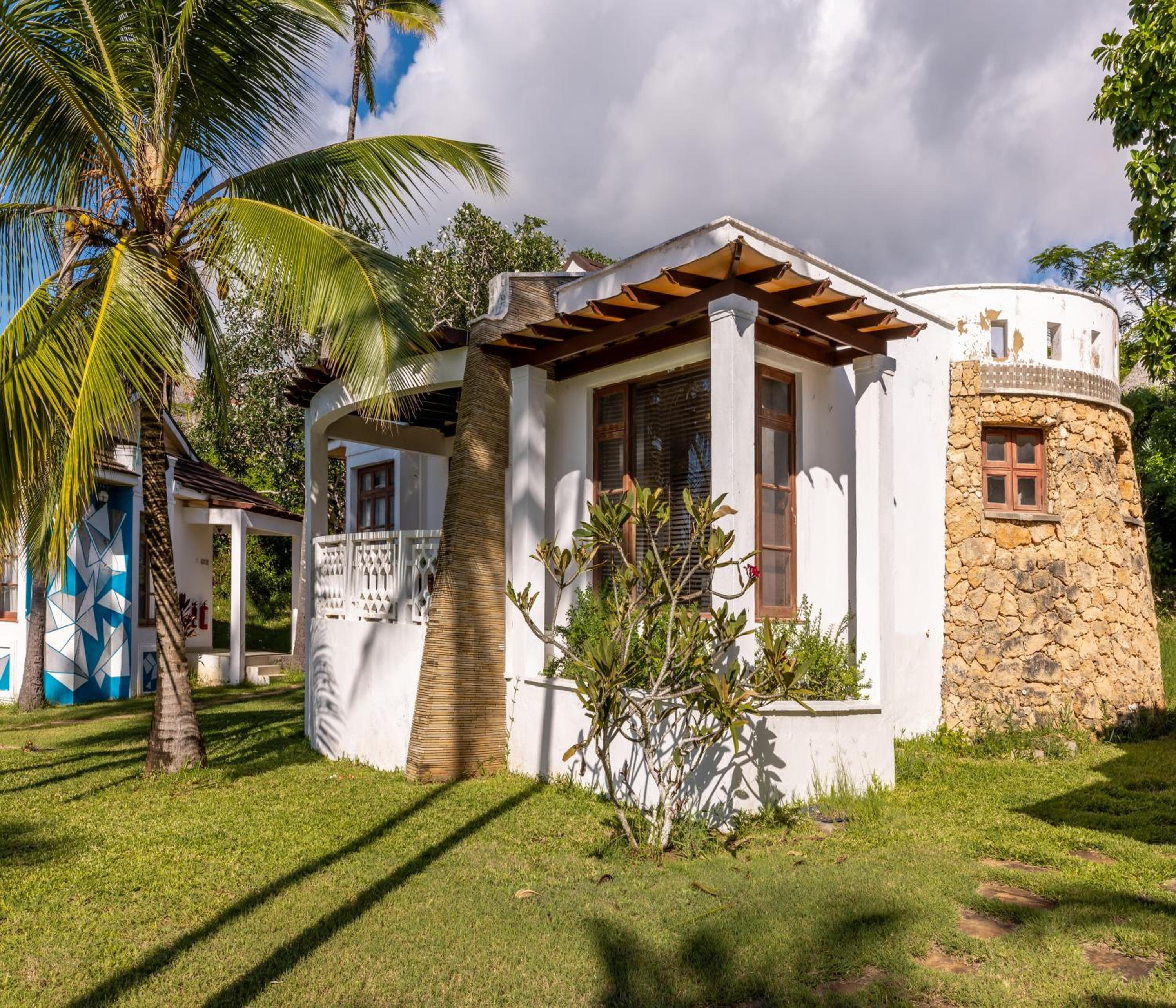 Honeymoon Cottage photo 2