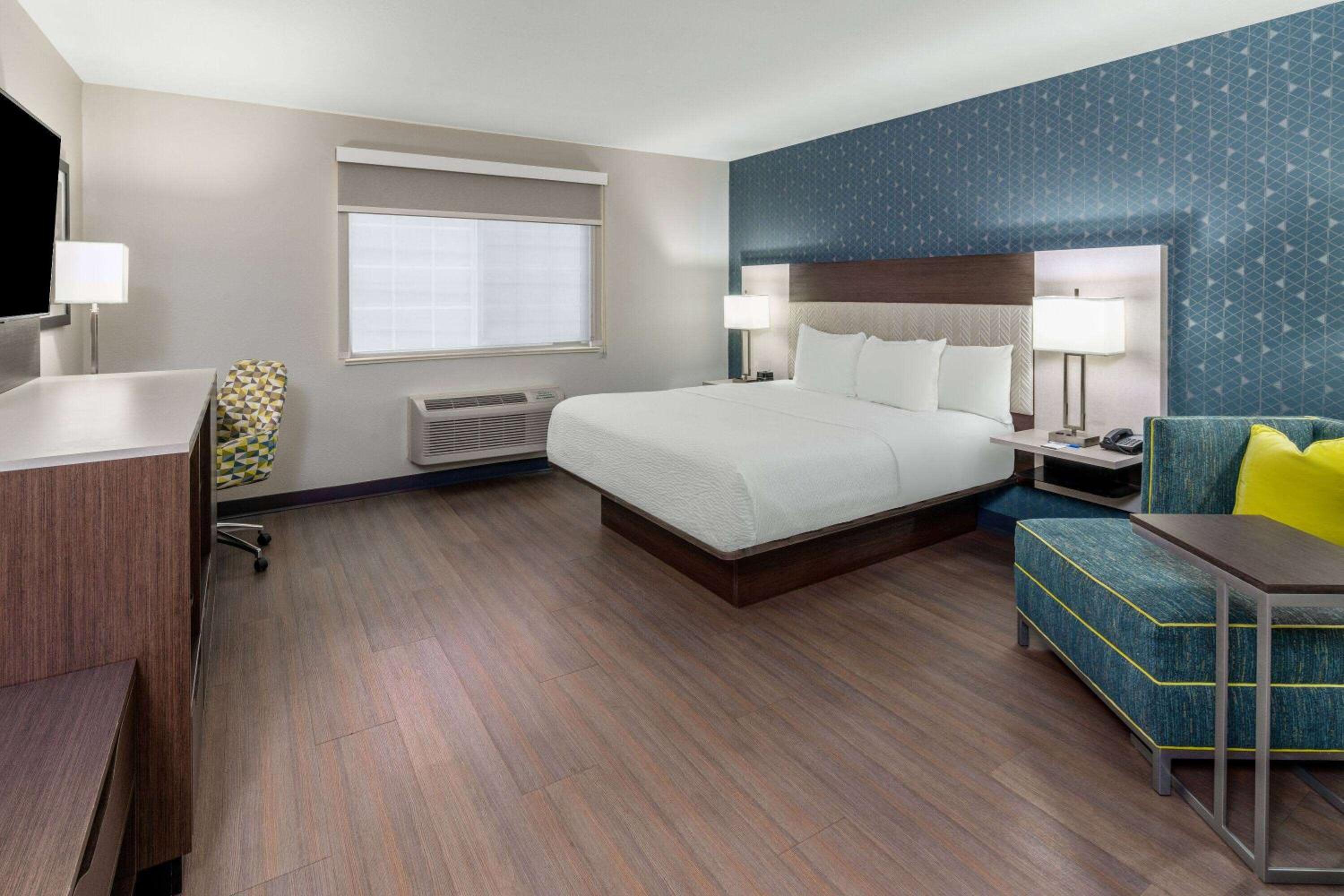King Room - Mobility Access/Non-Smoking - Photo 1