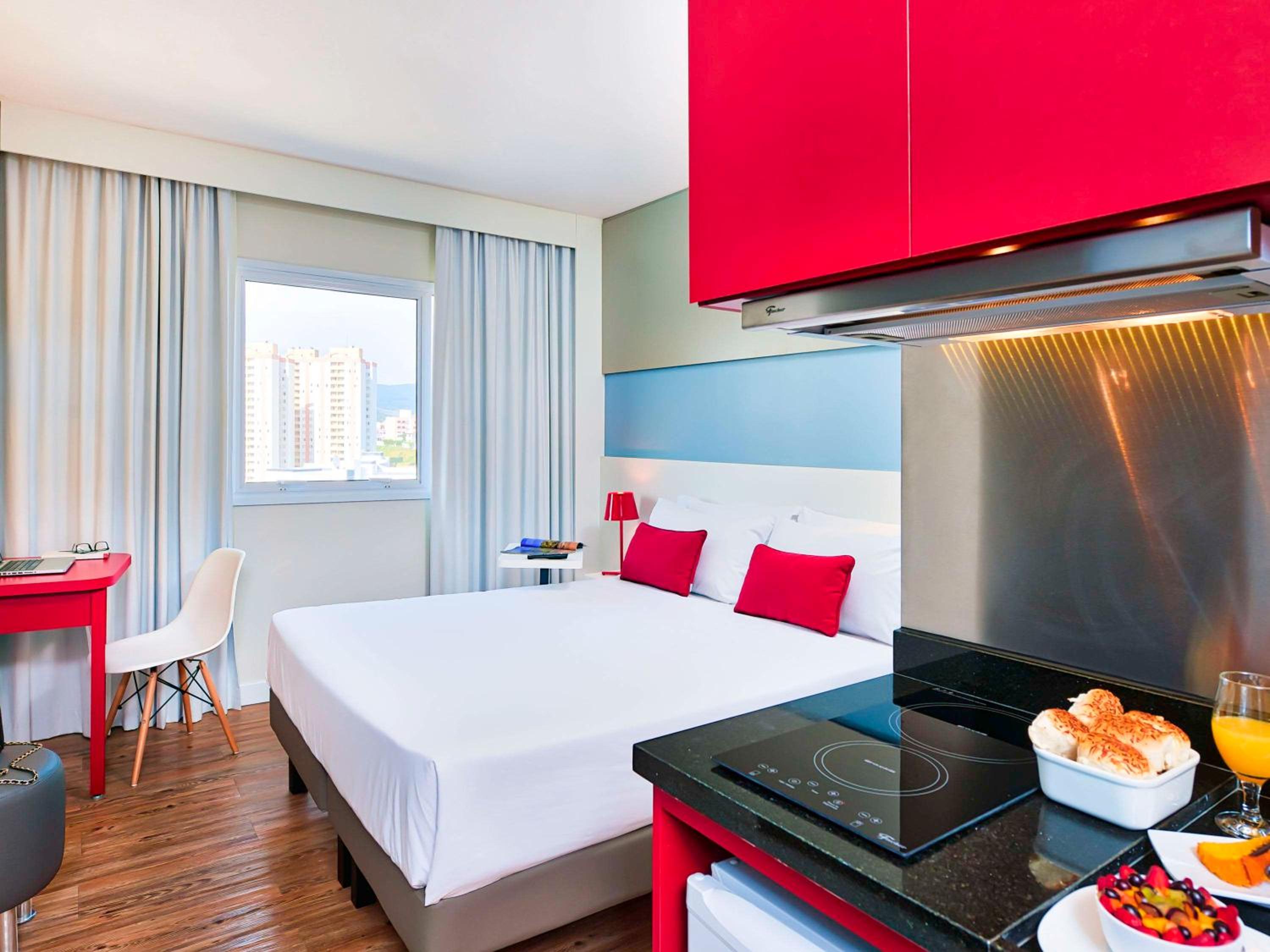 Apartment with Queen Bed photo 1