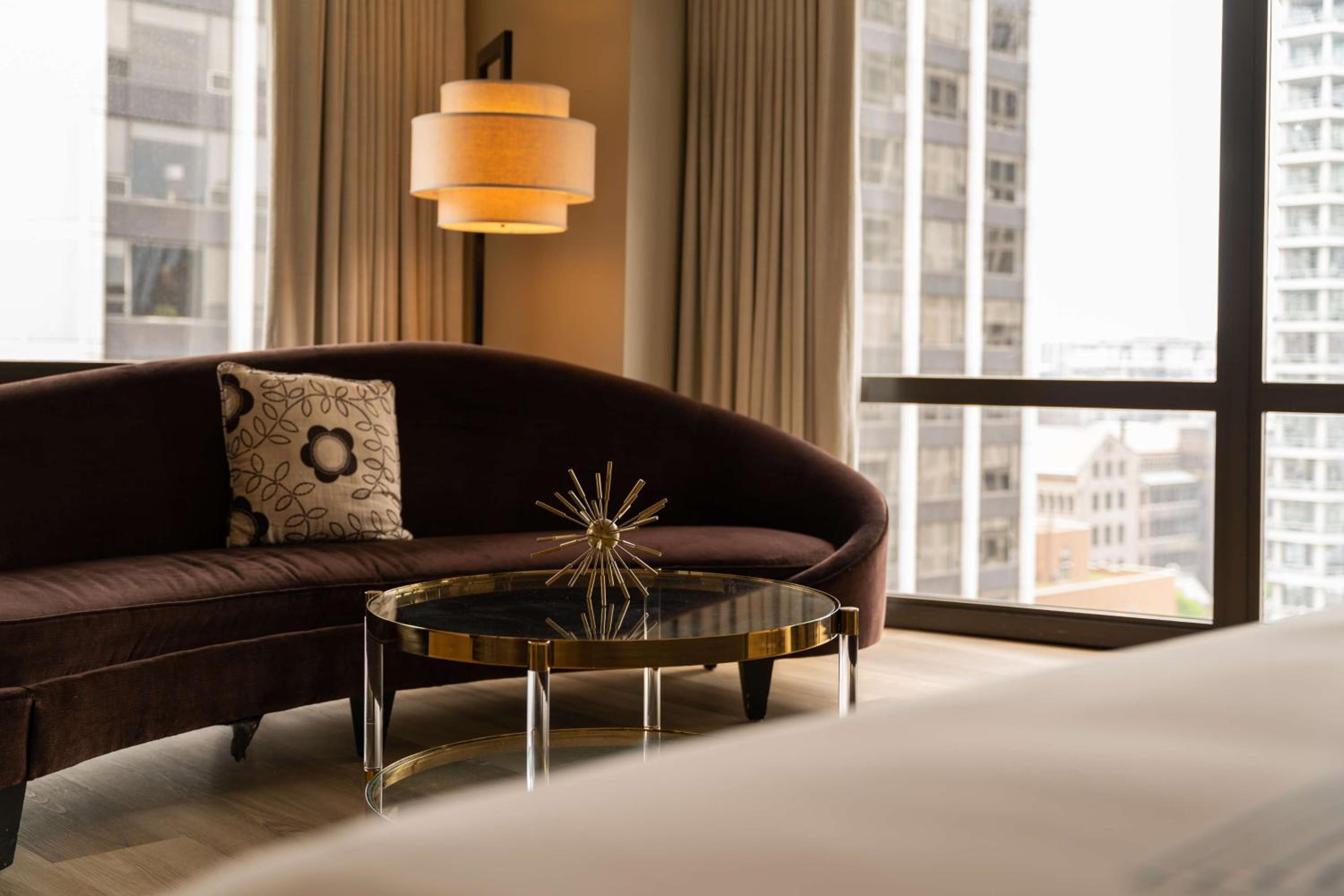 Corner King Room - Photo 1