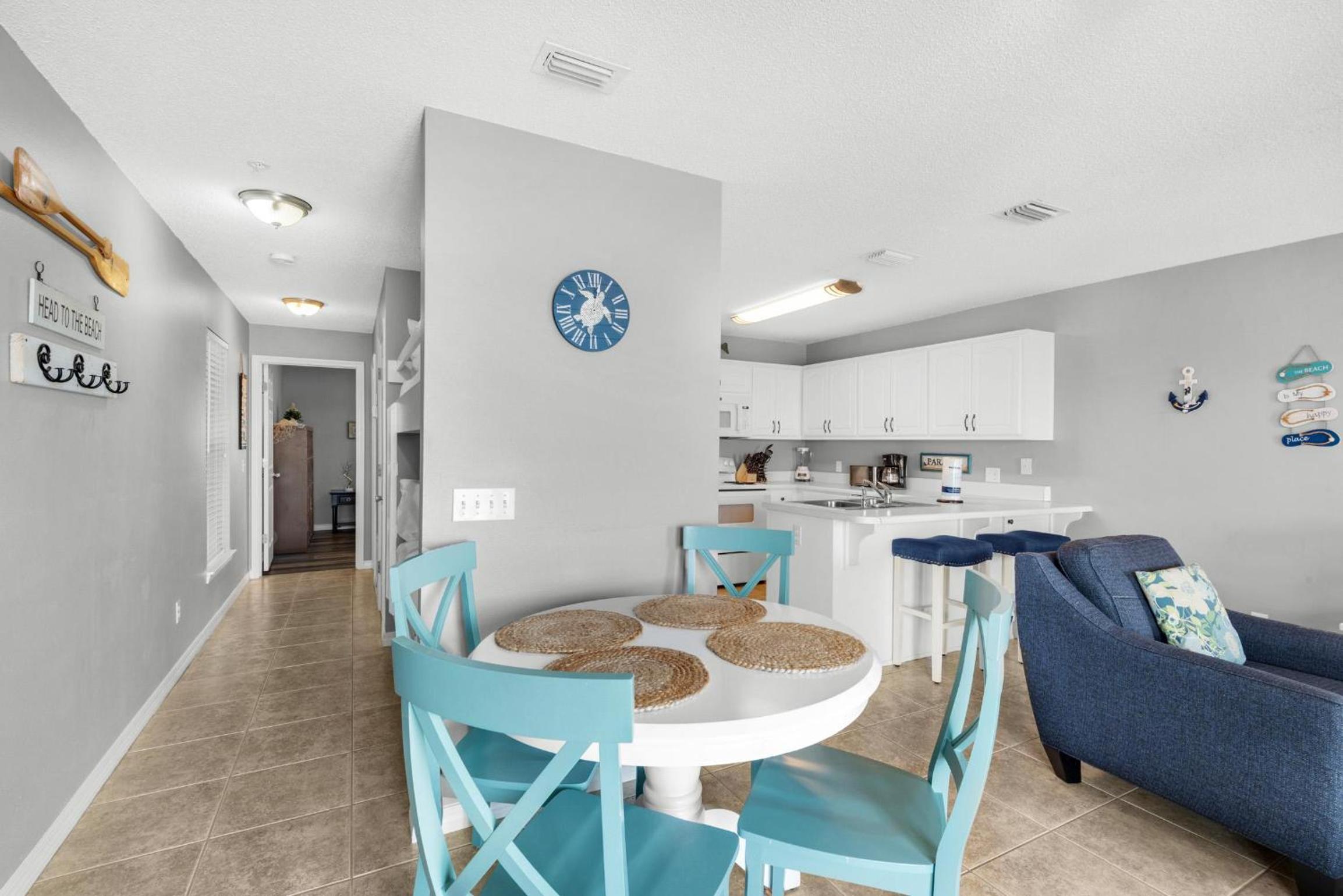 Studio Apartment photo 2